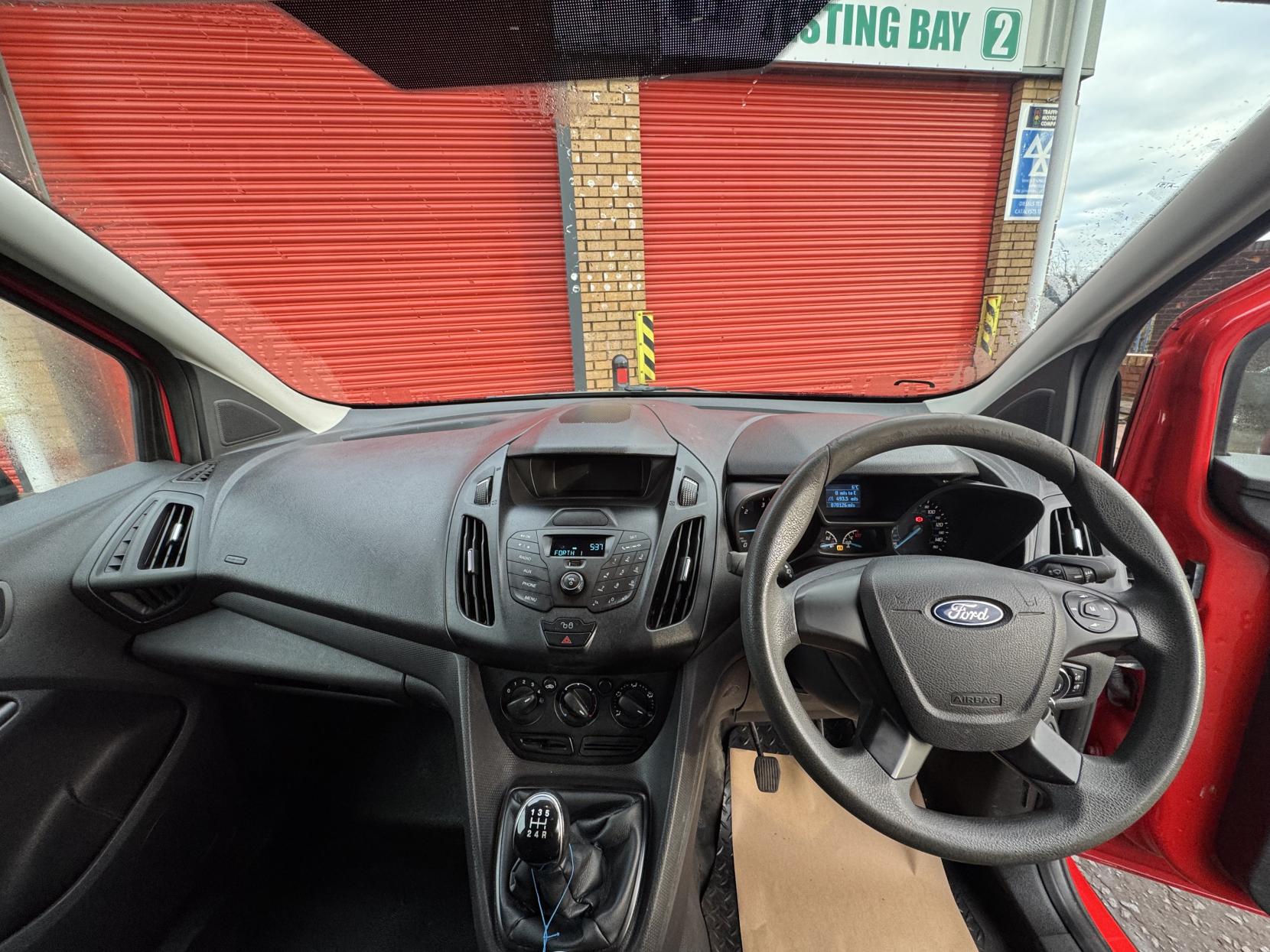 Ford Transit Connect 1.6 TDCi 200 Panel Van 5dr Diesel Manual L1 H1 (124 g/km, 74 bhp)