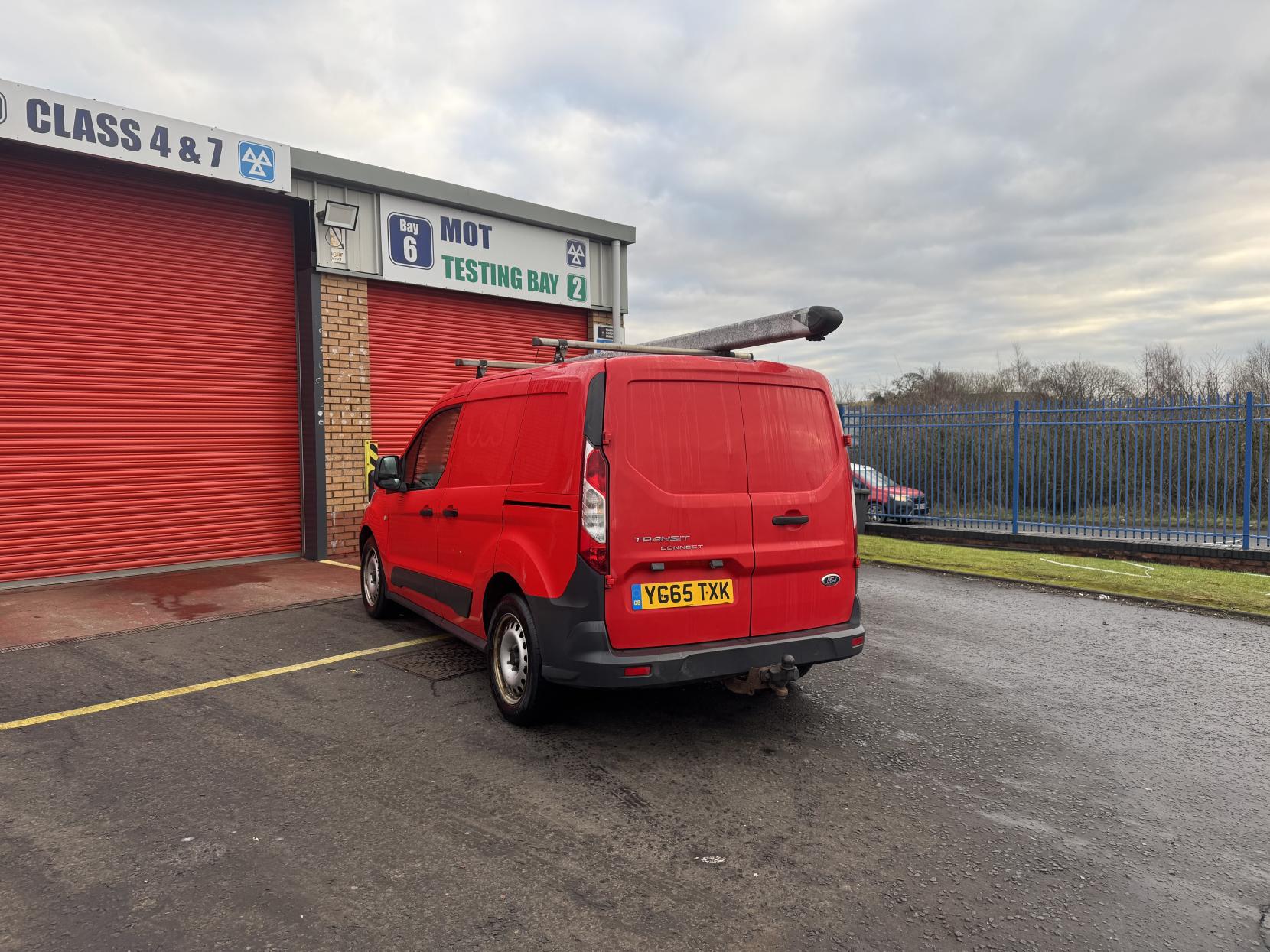 Ford Transit Connect 1.6 TDCi 200 Panel Van 5dr Diesel Manual L1 H1 (124 g/km, 74 bhp)