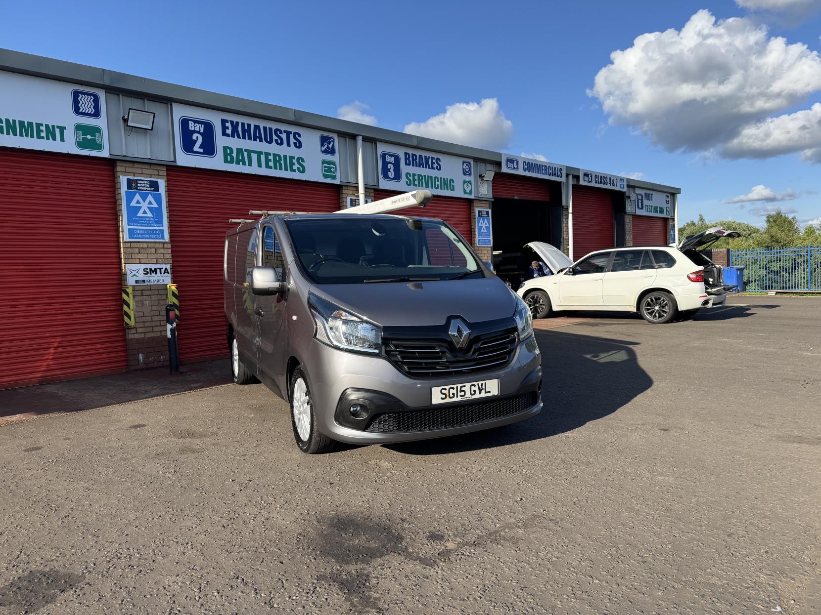 Renault Trafic 1.6 dCi 27 Sport Panel Van 5dr Diesel Manual SWB Standard Roof Euro 5 (115 ps)