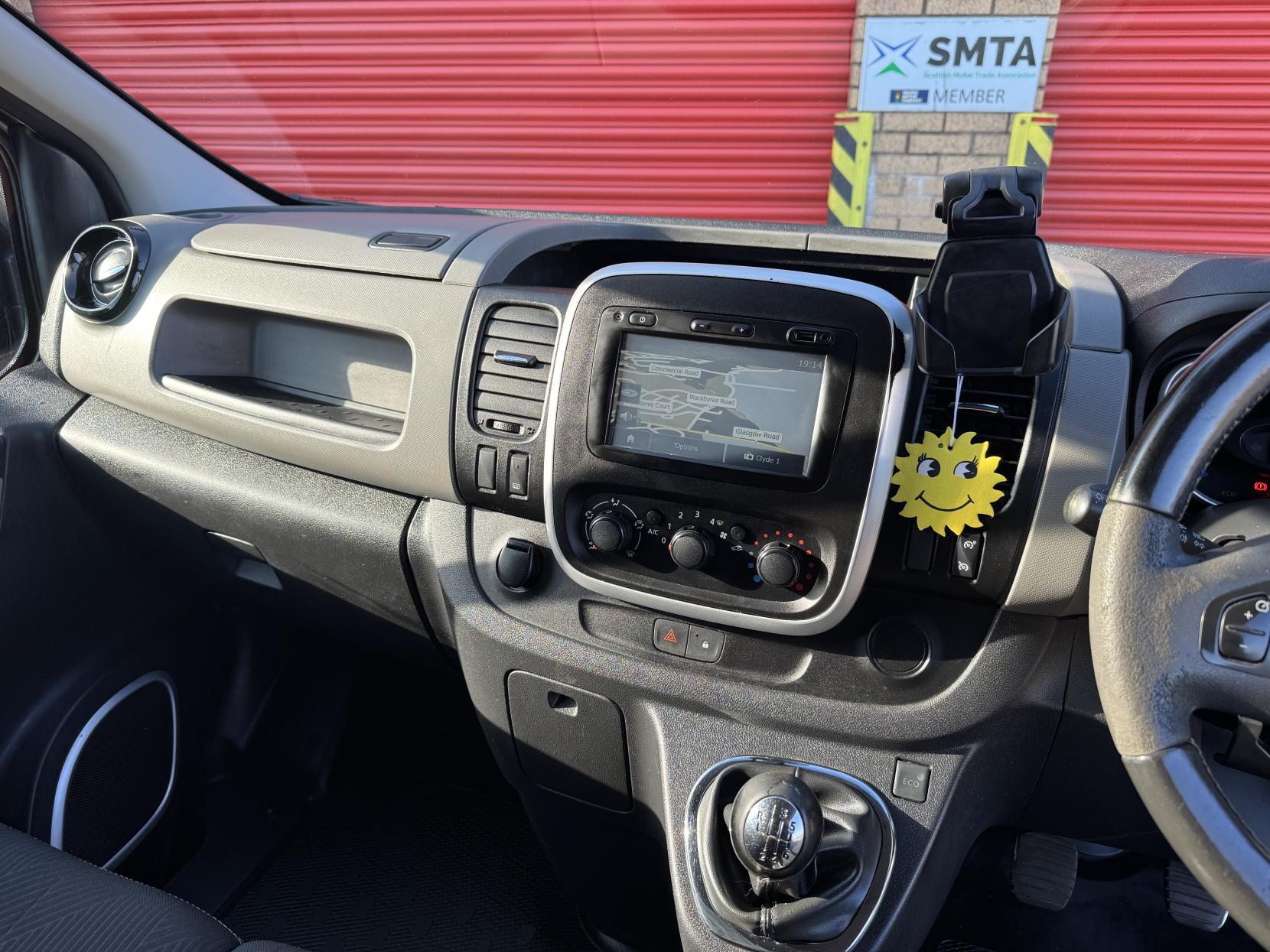 Renault Trafic 1.6 dCi 27 Sport Panel Van 5dr Diesel Manual SWB Standard Roof Euro 5 (115 ps)