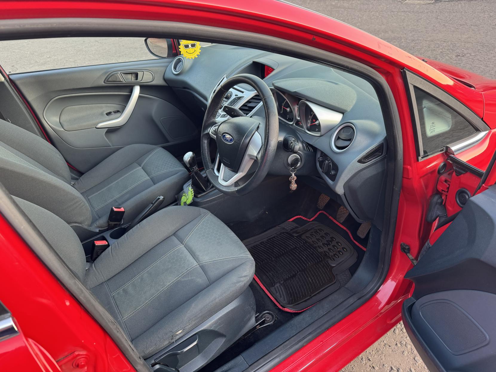Ford Fiesta 1.4 TDCi Zetec Hatchback 5dr Diesel Manual (110 g/km, 67 bhp)