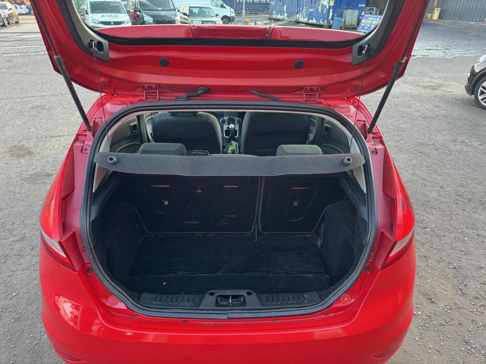 Ford Fiesta 1.4 TDCi Zetec Hatchback 5dr Diesel Manual (110 g/km, 67 bhp)