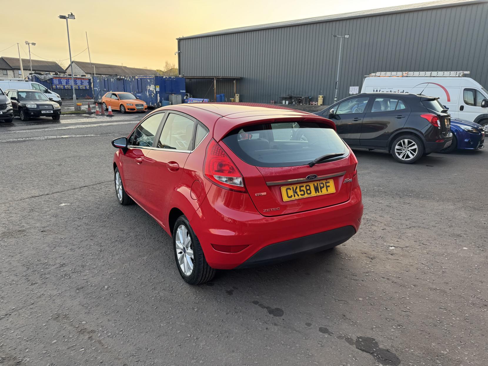 Ford Fiesta 1.4 TDCi Zetec Hatchback 5dr Diesel Manual (110 g/km, 67 bhp)
