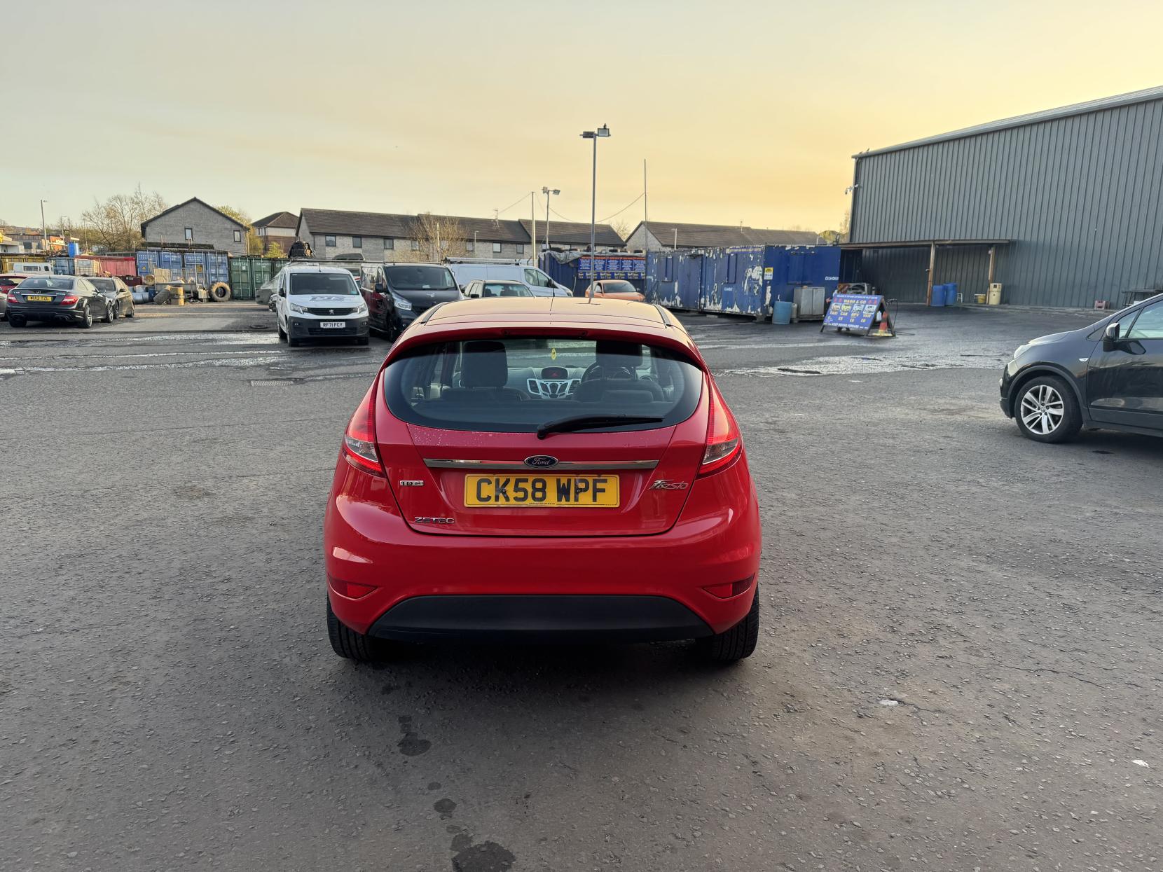 Ford Fiesta 1.4 TDCi Zetec Hatchback 5dr Diesel Manual (110 g/km, 67 bhp)