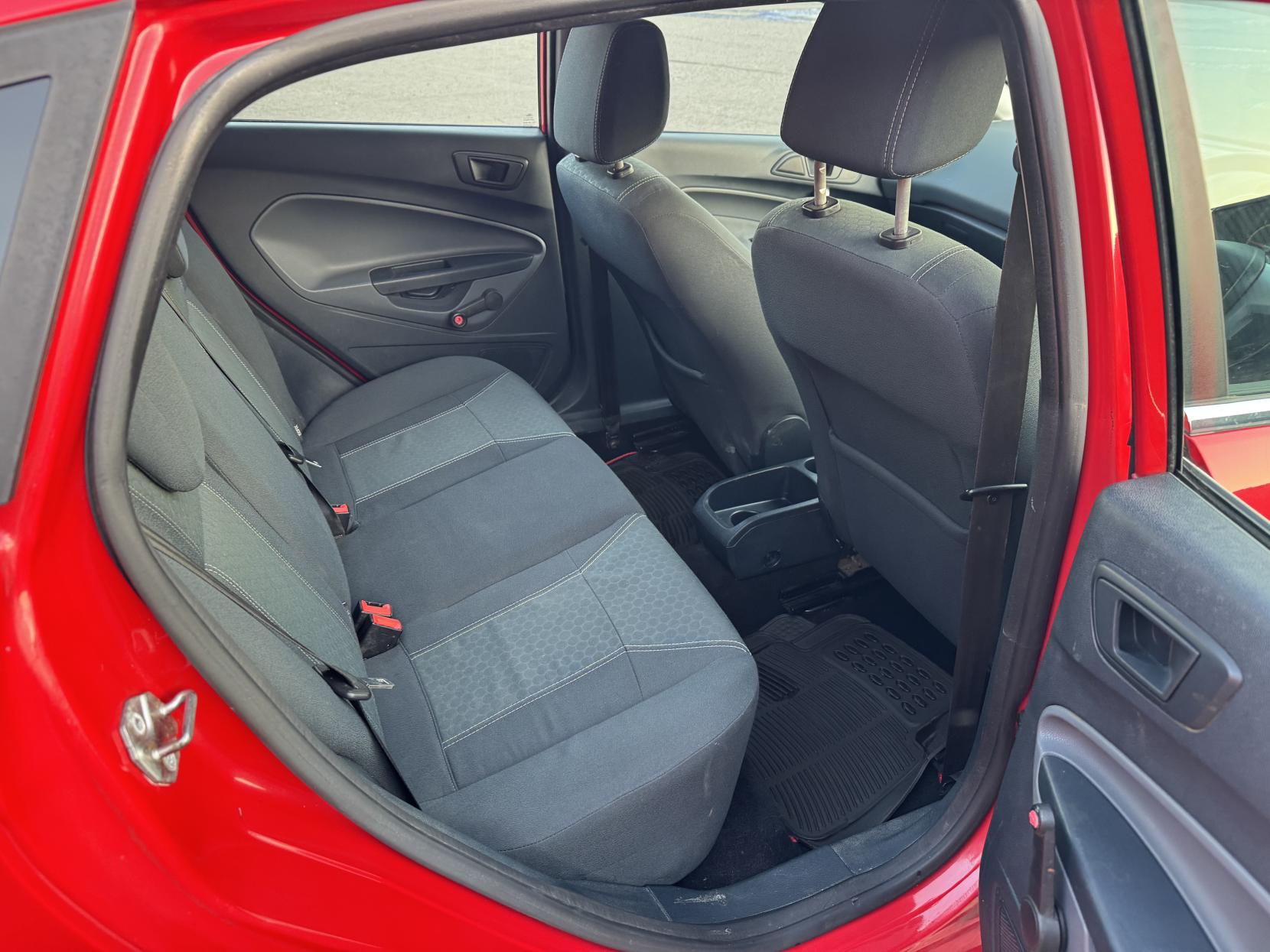 Ford Fiesta 1.4 TDCi Zetec Hatchback 5dr Diesel Manual (110 g/km, 67 bhp)