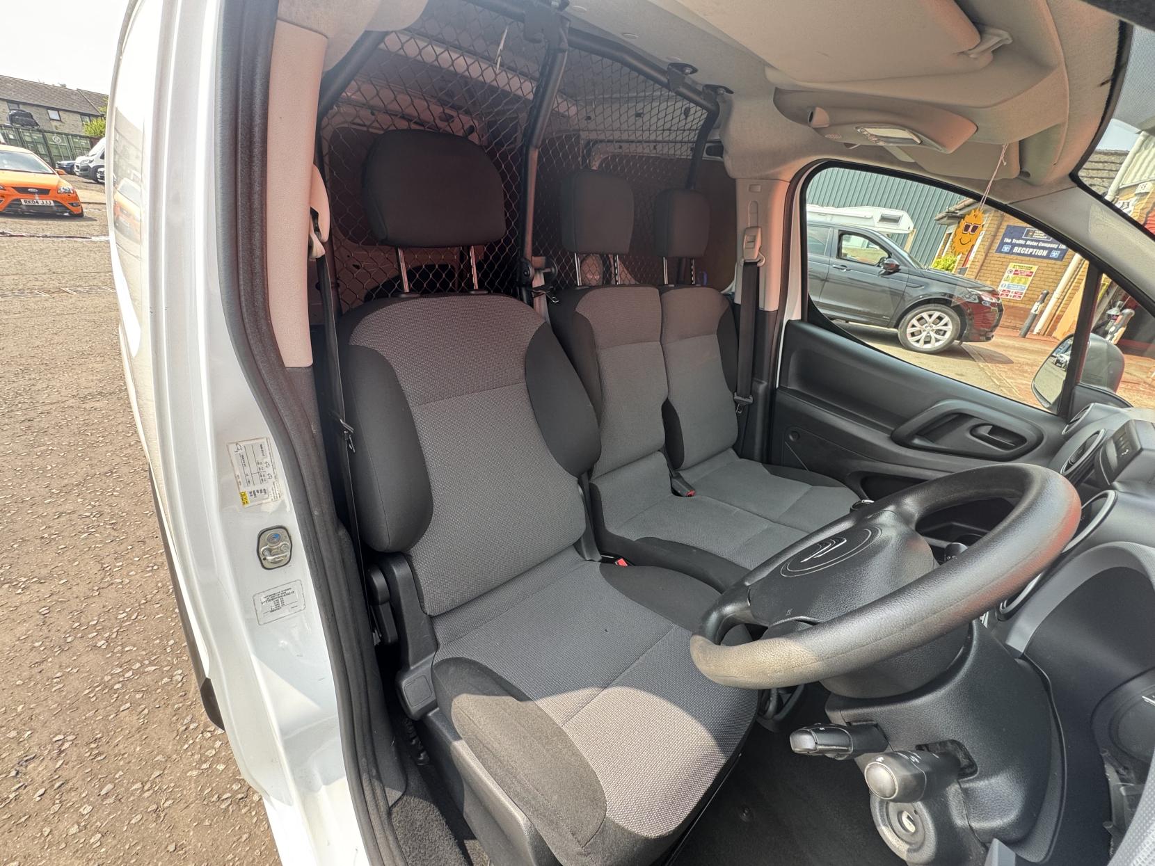 Citroen Berlingo 1.6 BlueHDi 850 Enterprise Panel Van 5dr Diesel Manual L1 (112 g/km, 100 bhp)