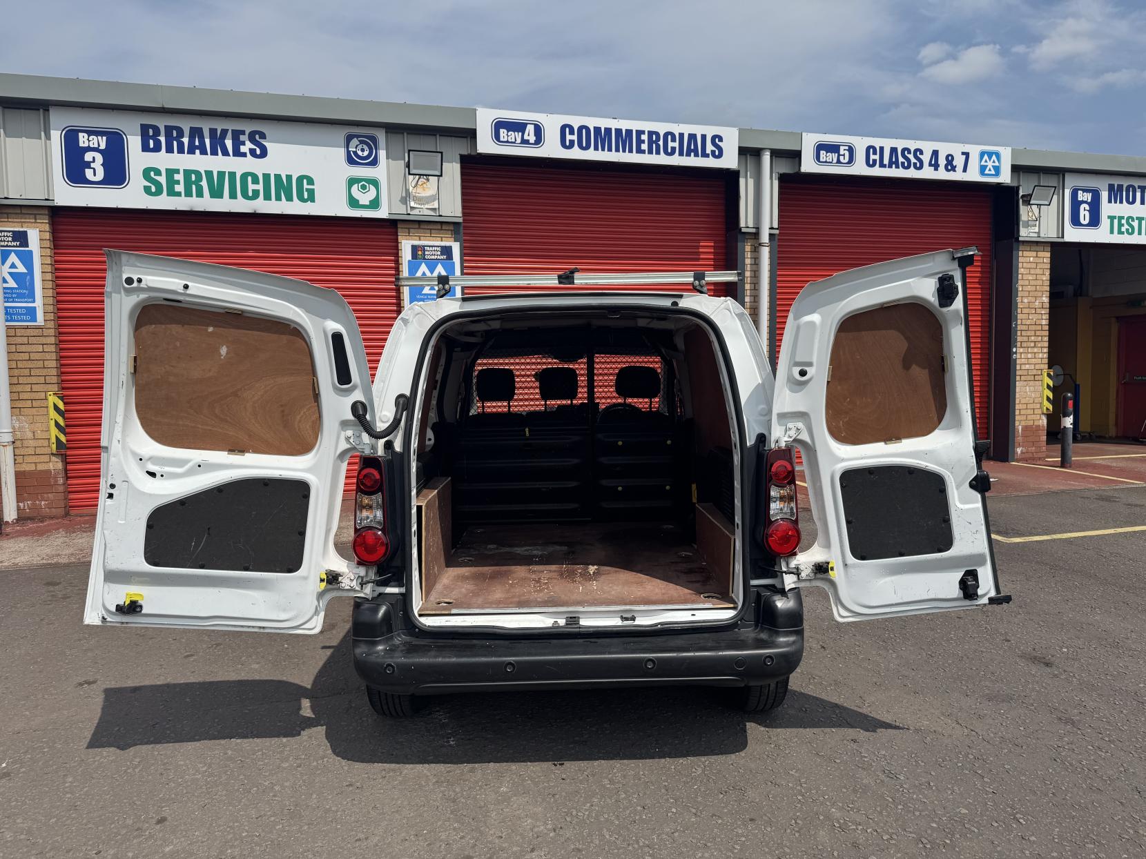 Citroen Berlingo 1.6 BlueHDi 850 Enterprise Panel Van 5dr Diesel Manual L1 (112 g/km, 100 bhp)