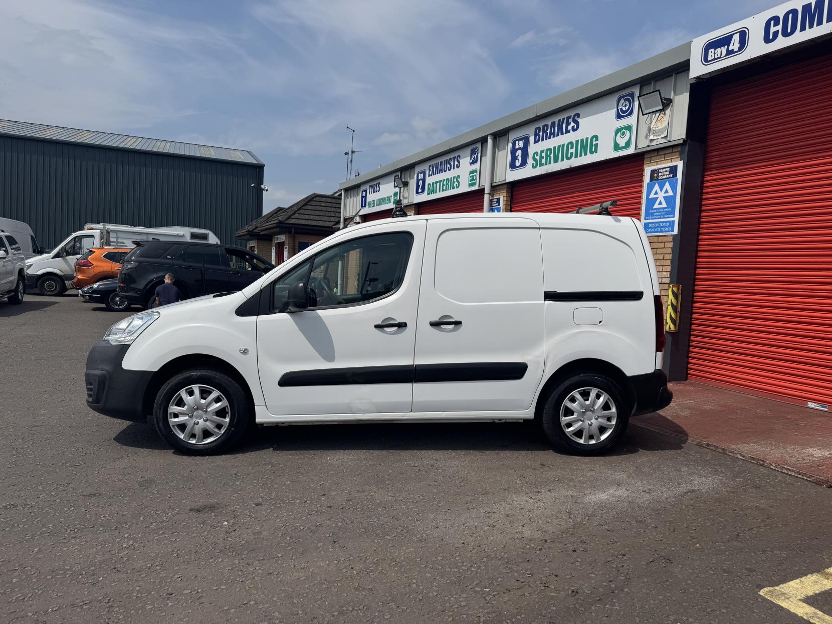 Citroen Berlingo 1.6 BlueHDi 850 Enterprise Panel Van 5dr Diesel Manual L1 (112 g/km, 100 bhp)