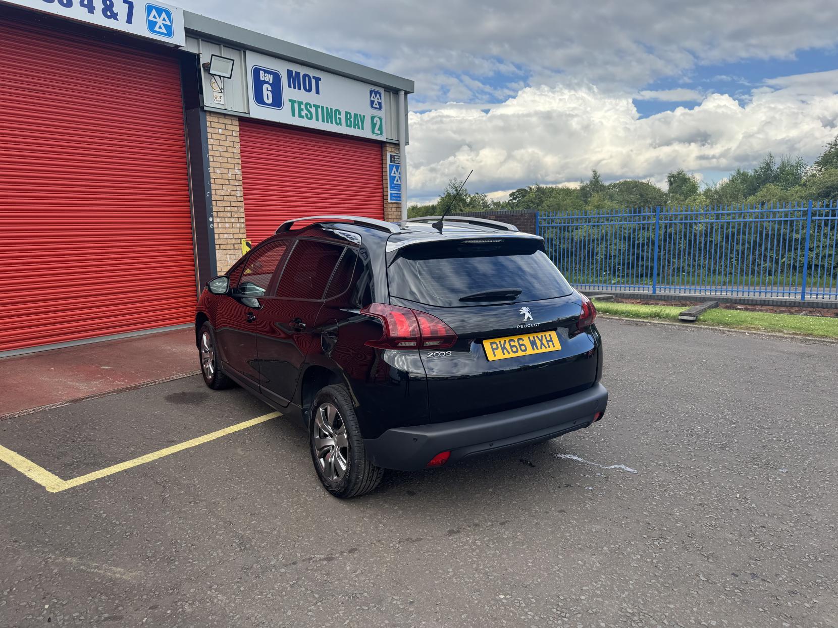 Peugeot 2008 1.6 BlueHDi Active SUV 5dr Diesel Manual Euro 6 (100 ps)