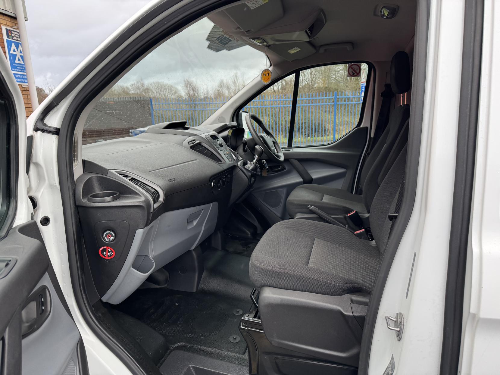 Ford Transit Custom 2.2 TDCi 310 ECOnetic Panel Van 5dr Diesel Manual L1 H1 (162 g/km, 98 bhp)