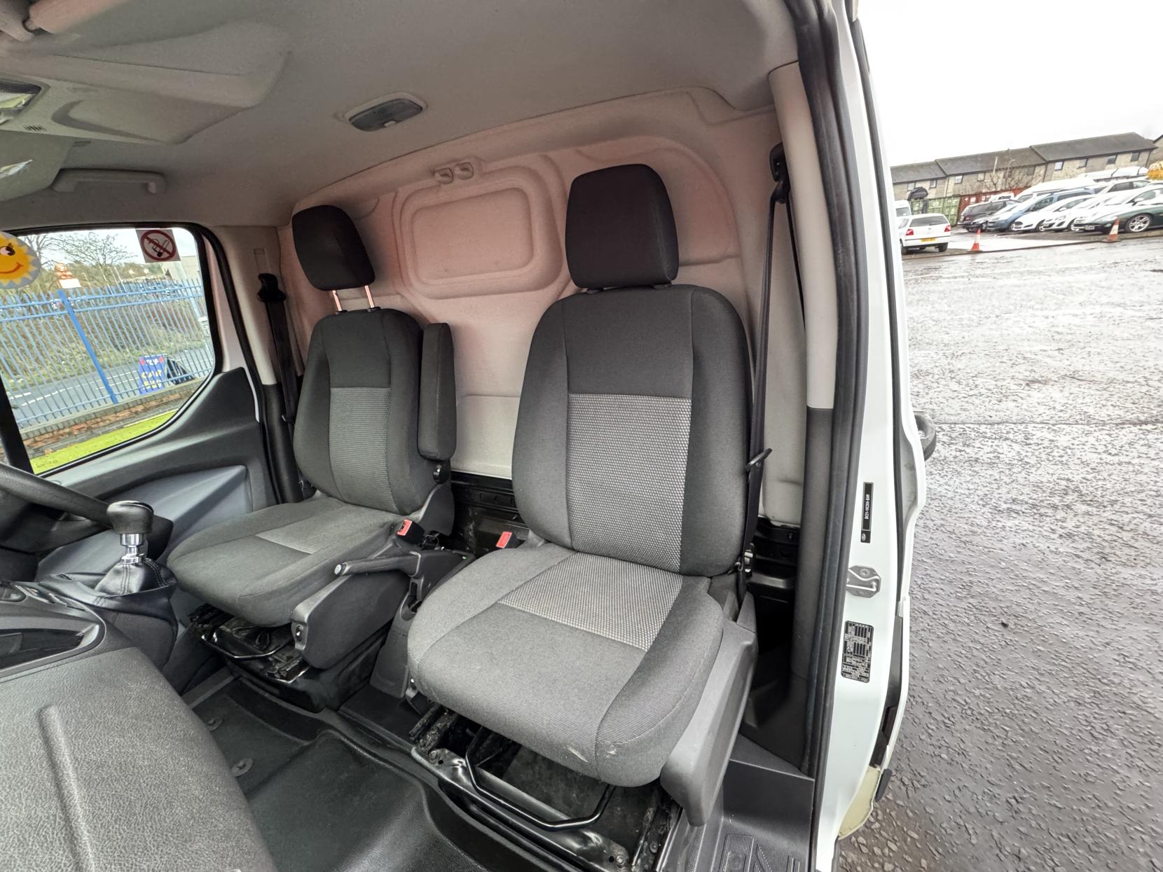 Ford Transit Custom 2.2 TDCi 310 ECOnetic Panel Van 5dr Diesel Manual L1 H1 (162 g/km, 98 bhp)