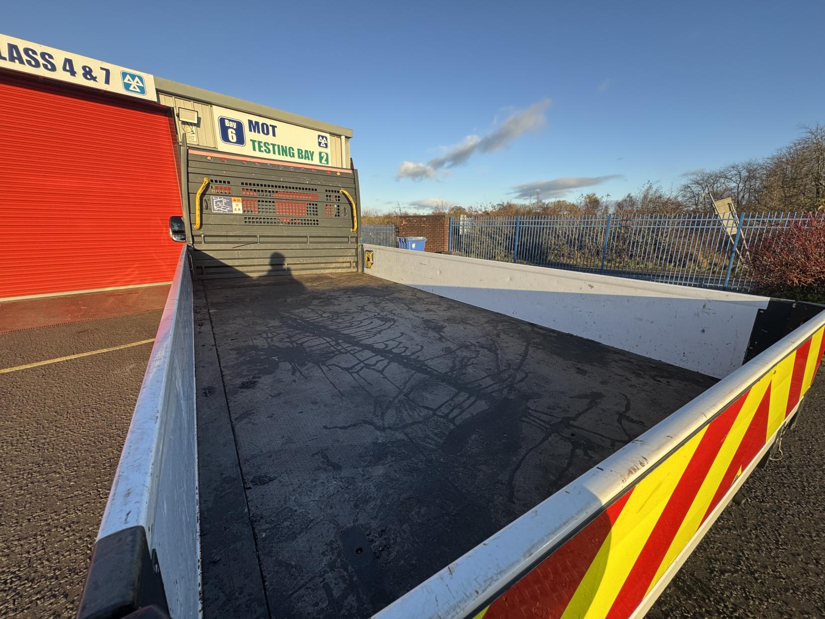 Ford Transit 2.0 350 EcoBlue Leader Dropside 2dr Diesel Manual RWD L4 Euro 6 (s/s) (130 ps)