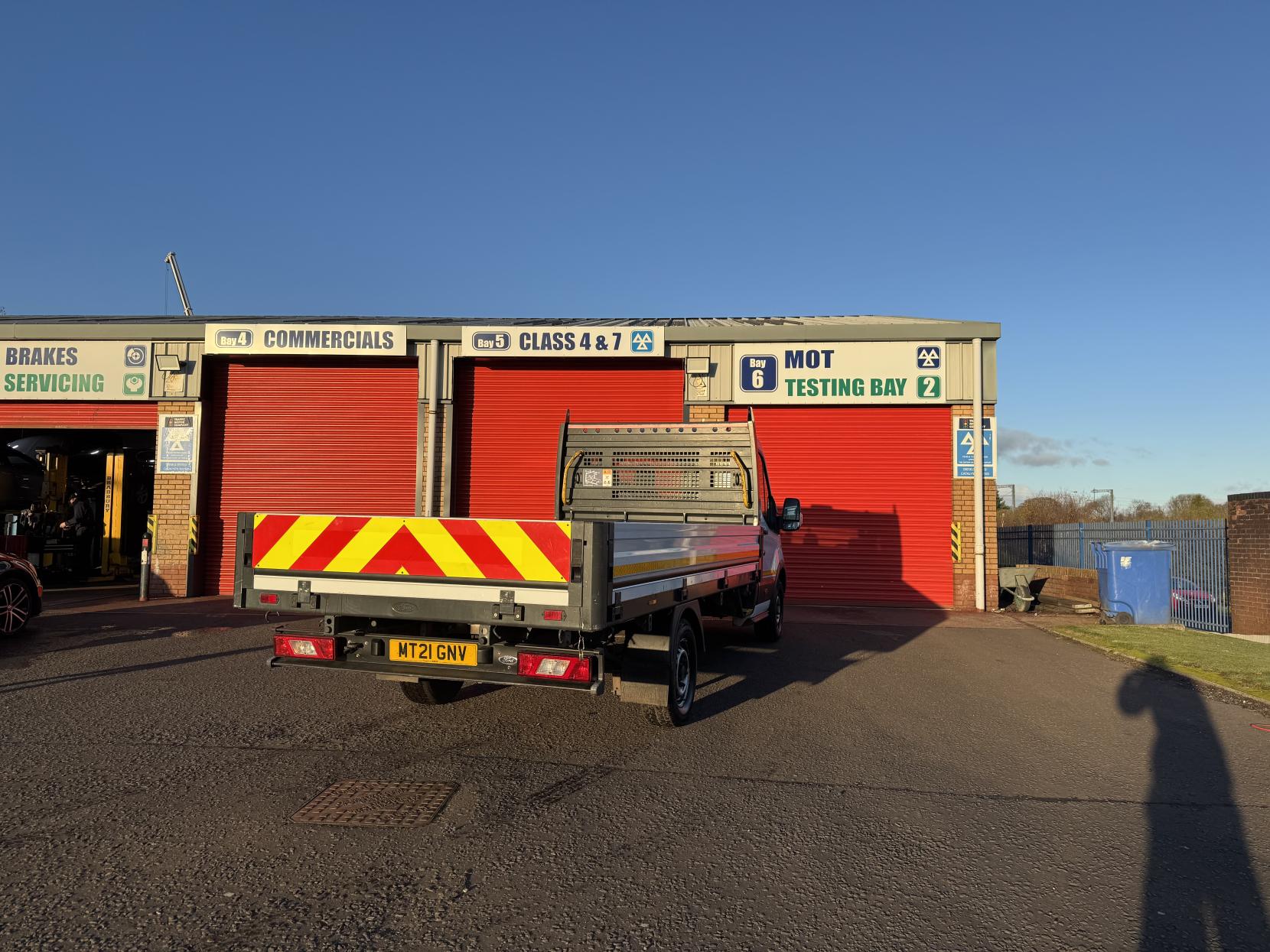 Ford Transit 2.0 350 EcoBlue Leader Dropside 2dr Diesel Manual RWD L4 Euro 6 (s/s) (130 ps)