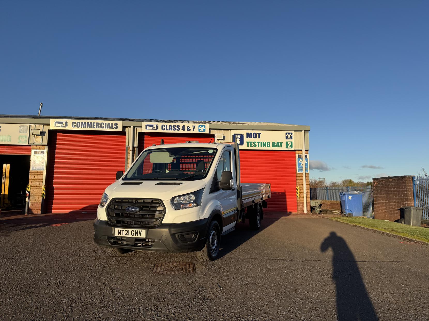 Ford Transit 2.0 350 EcoBlue Leader Dropside 2dr Diesel Manual RWD L4 Euro 6 (s/s) (130 ps)