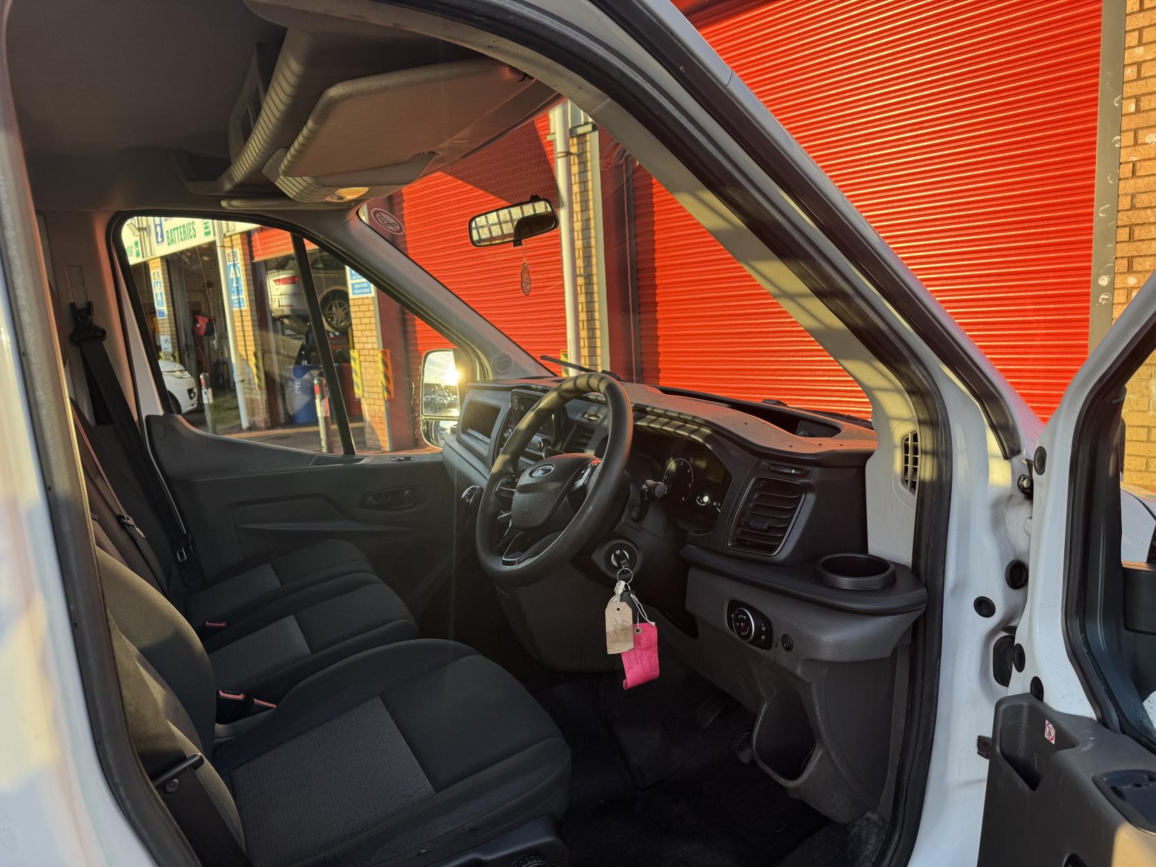 Ford Transit 2.0 350 EcoBlue Leader Dropside 2dr Diesel Manual RWD L4 Euro 6 (s/s) (130 ps)