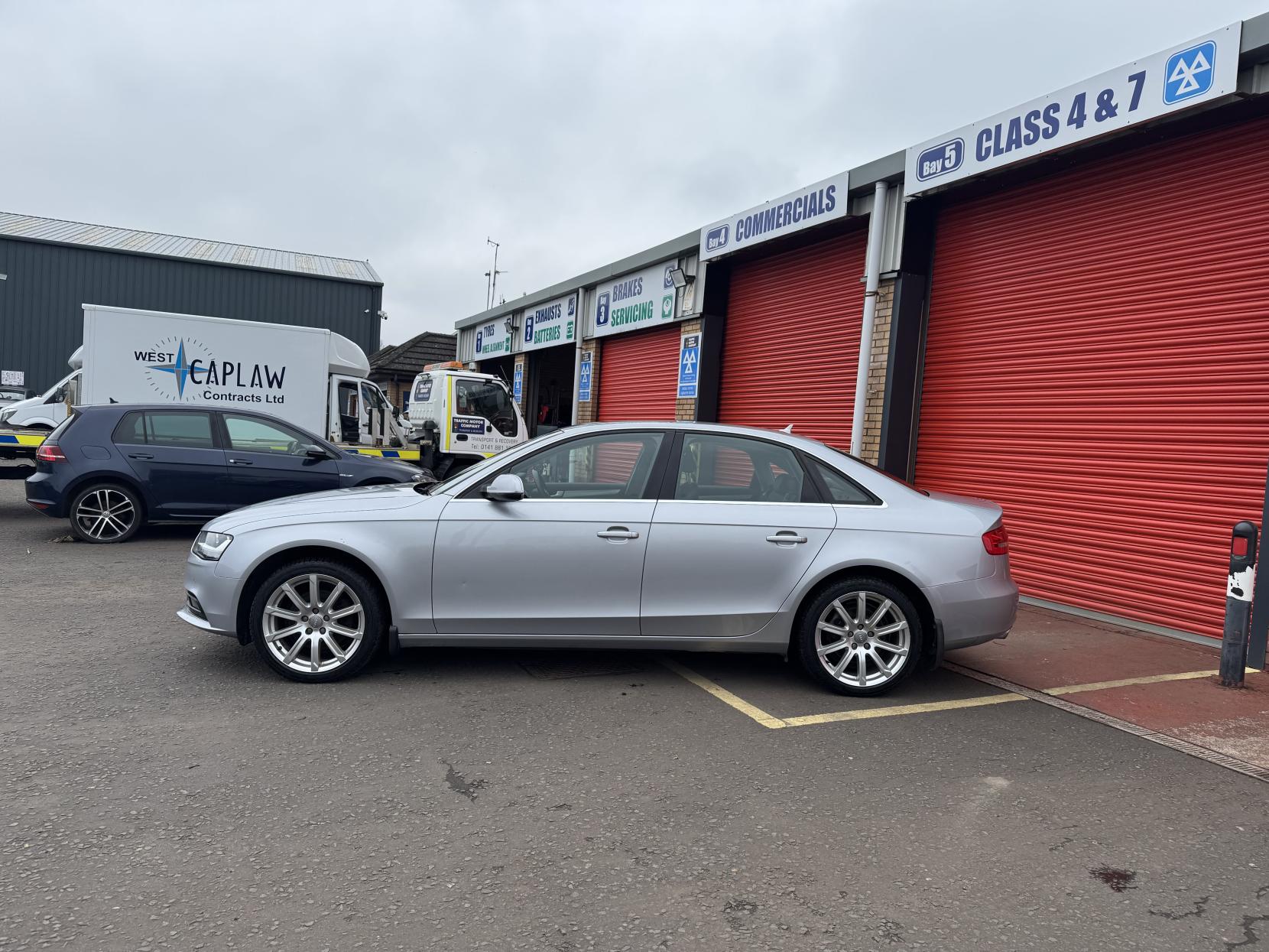 Audi A4 2.0 TDI SE Technik Saloon 4dr Diesel Manual quattro Euro 5 (s/s) (177 ps)