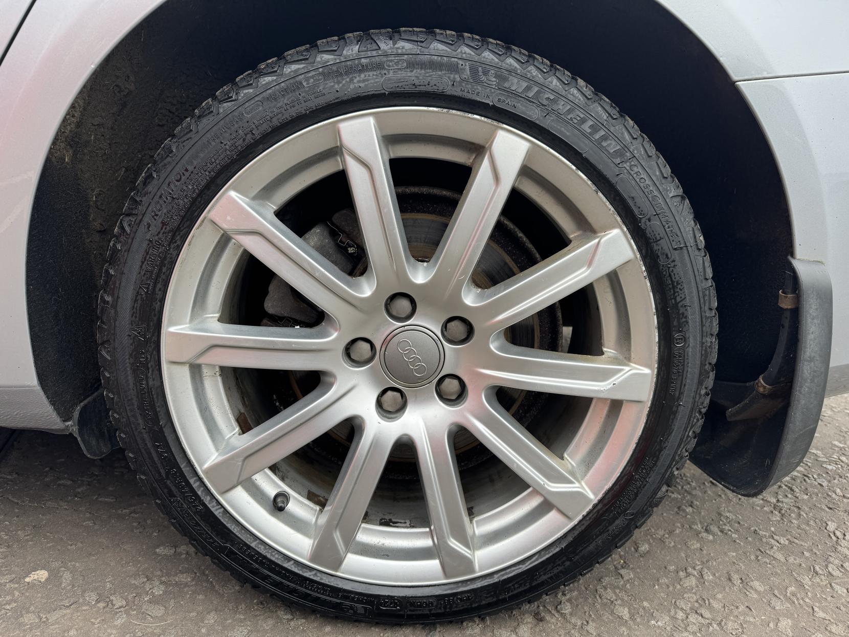 Audi A4 2.0 TDI SE Technik Saloon 4dr Diesel Manual quattro Euro 5 (s/s) (177 ps)