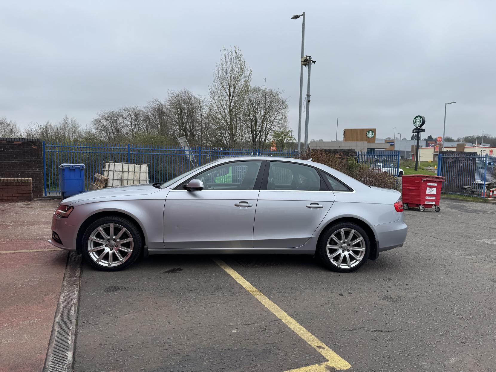 Audi A4 2.0 TDI SE Technik Saloon 4dr Diesel Manual quattro Euro 5 (s/s) (177 ps)