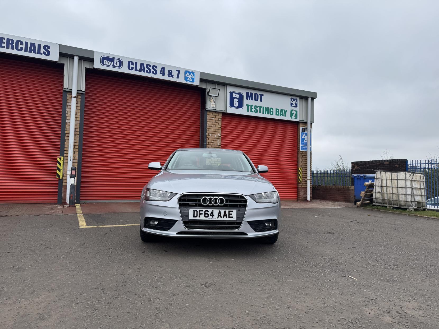 Audi A4 2.0 TDI SE Technik Saloon 4dr Diesel Manual quattro Euro 5 (s/s) (177 ps)