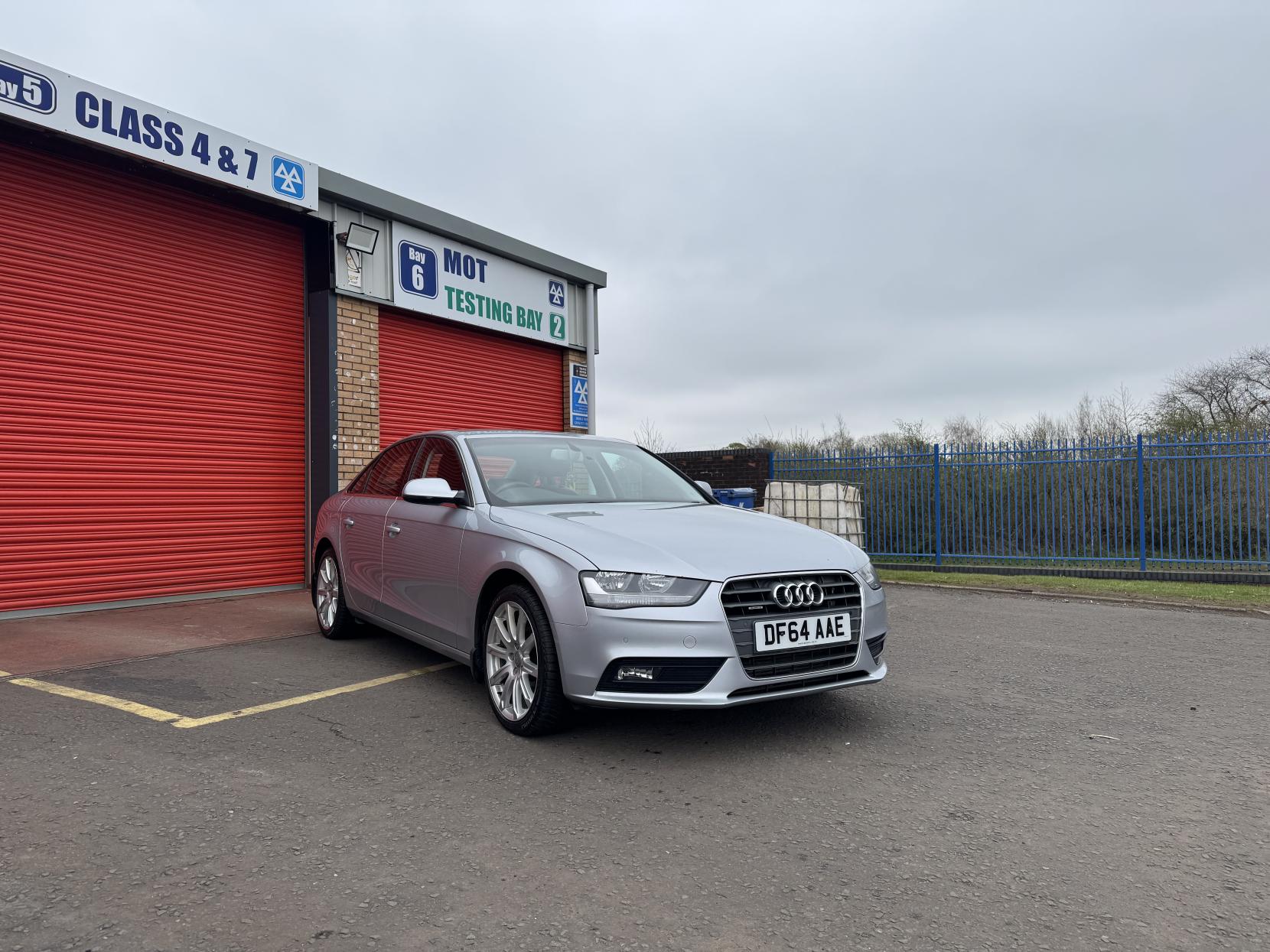 Audi A4 2.0 TDI SE Technik Saloon 4dr Diesel Manual quattro Euro 5 (s/s) (177 ps)