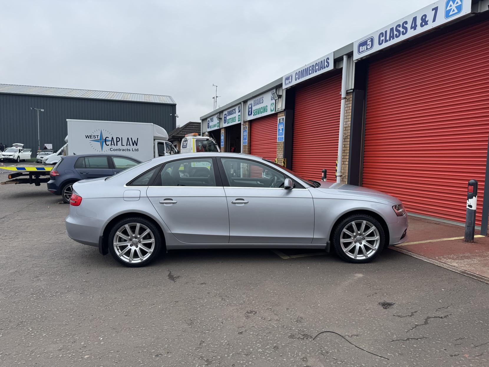 Audi A4 2.0 TDI SE Technik Saloon 4dr Diesel Manual quattro Euro 5 (s/s) (177 ps)