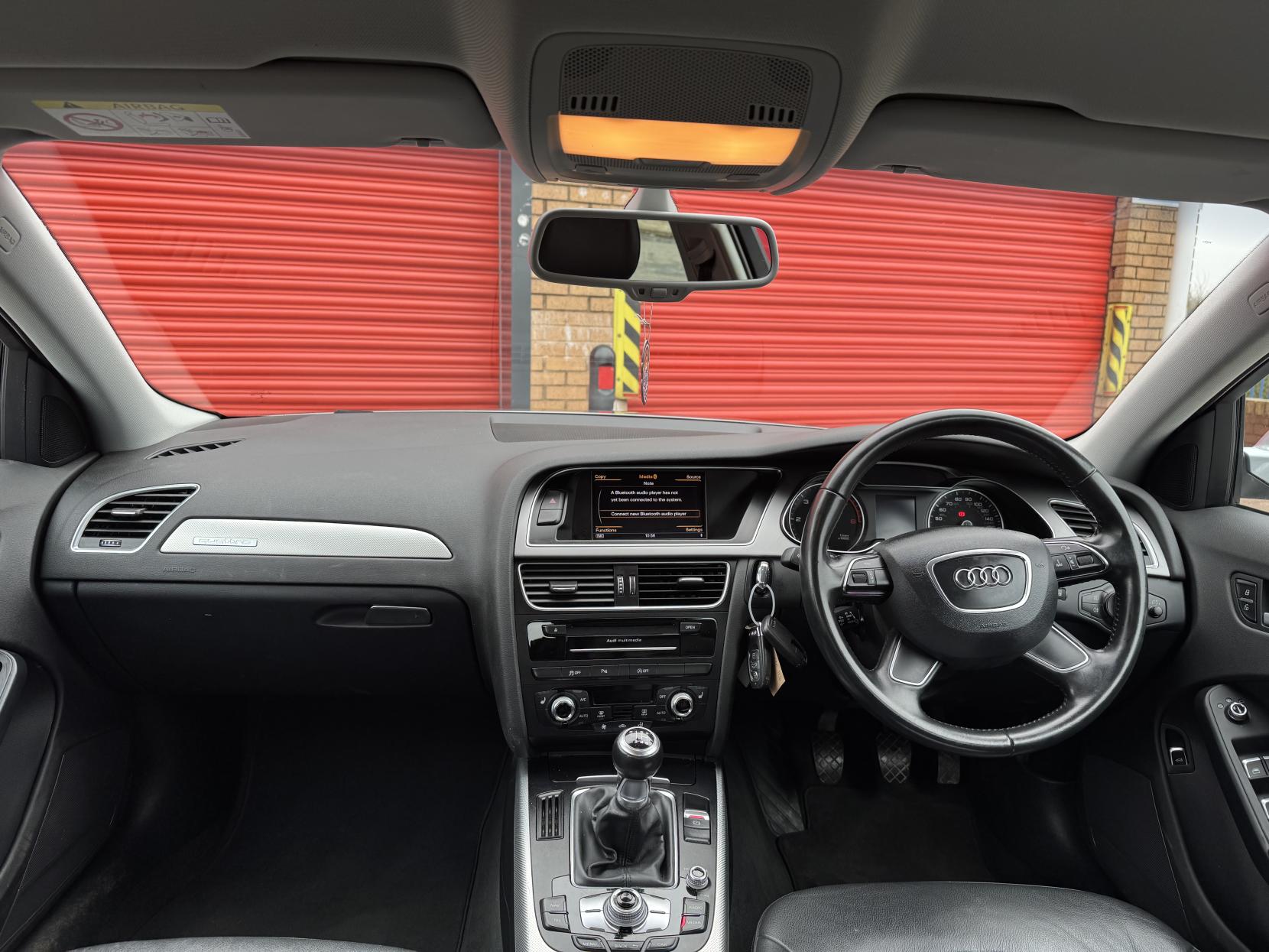 Audi A4 2.0 TDI SE Technik Saloon 4dr Diesel Manual quattro Euro 5 (s/s) (177 ps)