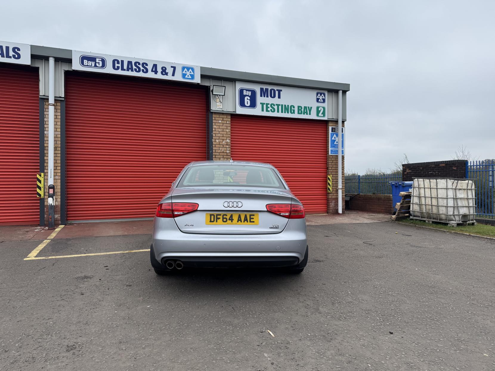 Audi A4 2.0 TDI SE Technik Saloon 4dr Diesel Manual quattro Euro 5 (s/s) (177 ps)