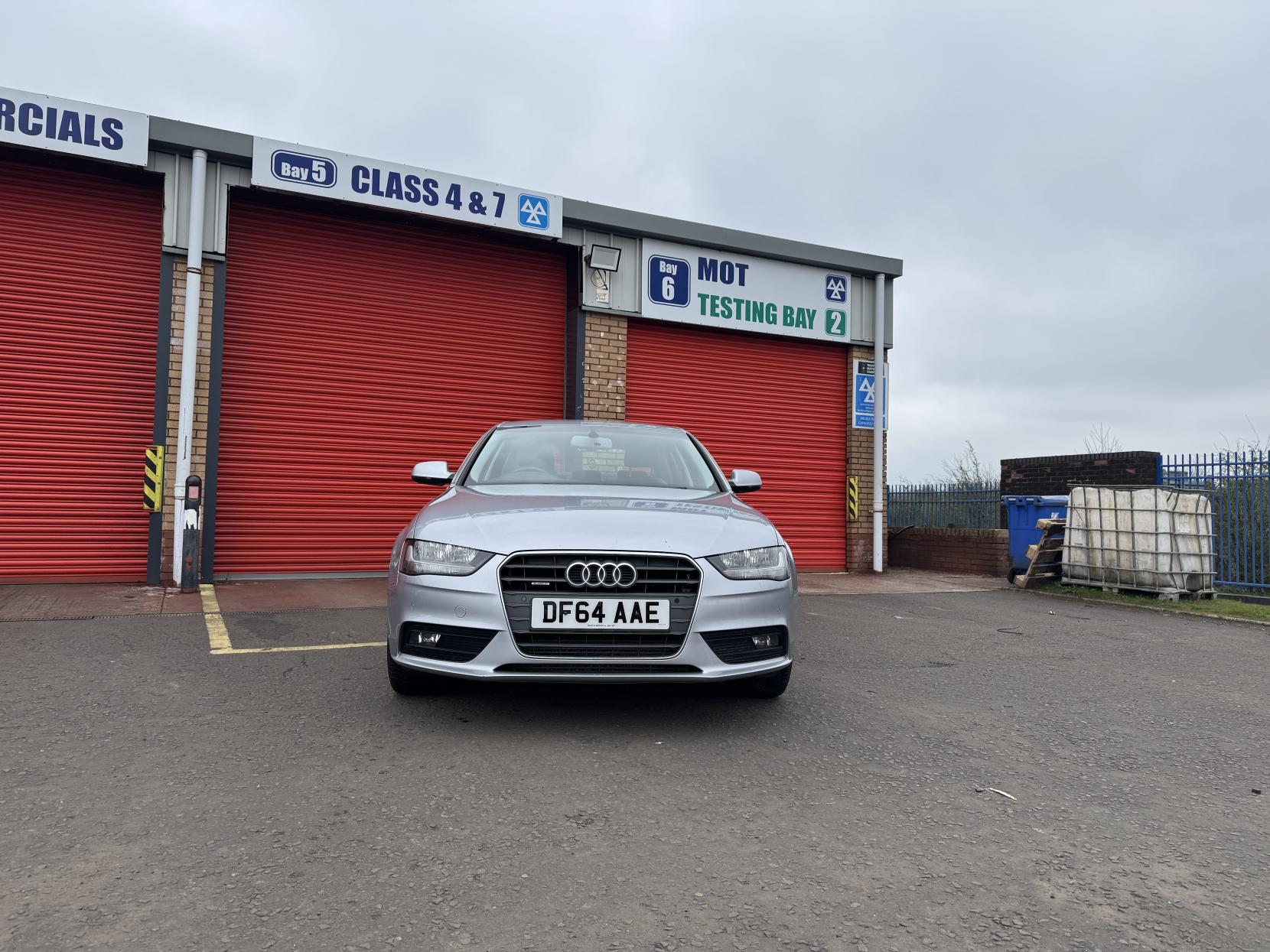 Audi A4 2.0 TDI SE Technik Saloon 4dr Diesel Manual quattro Euro 5 (s/s) (177 ps)