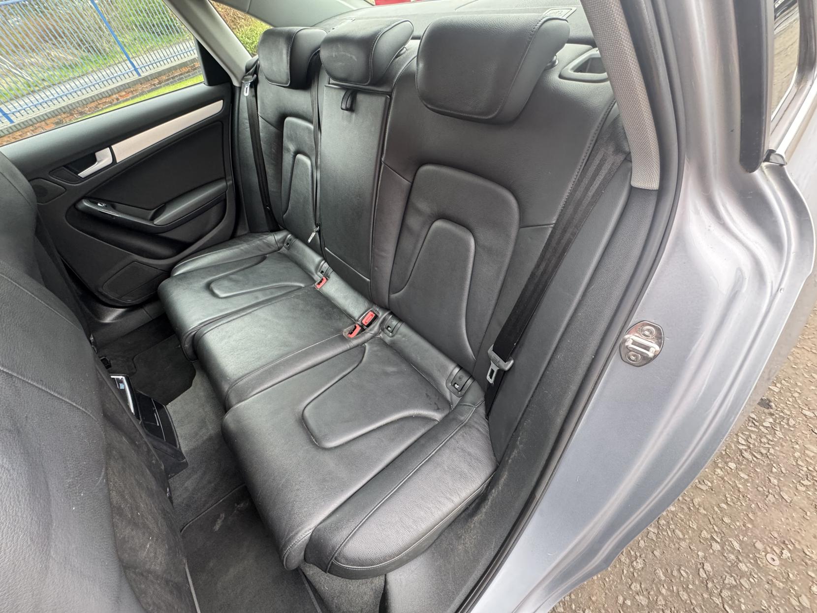 Audi A4 2.0 TDI SE Technik Saloon 4dr Diesel Manual quattro Euro 5 (s/s) (177 ps)