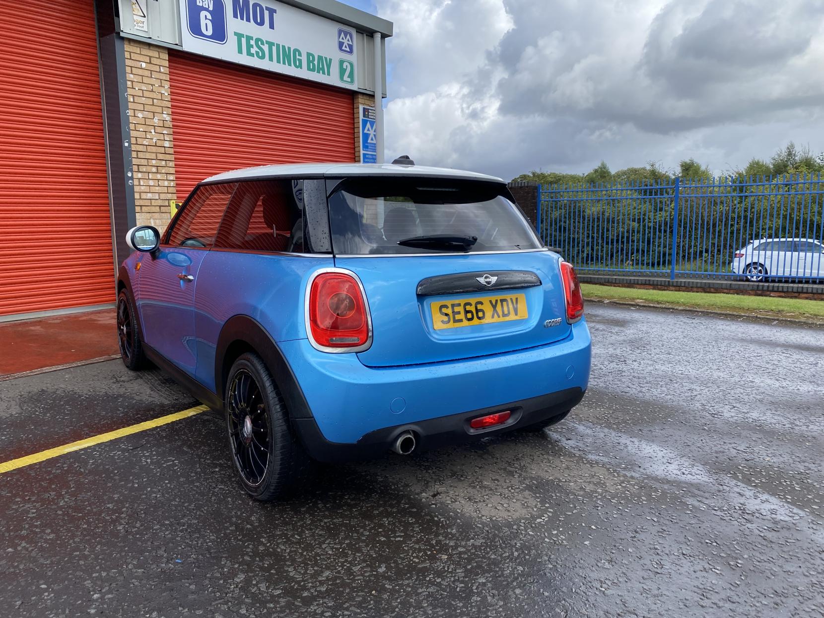 MINI Hatch 1.5 Cooper Hatchback 3dr Petrol Manual Euro 6 (s/s) (136 ps)