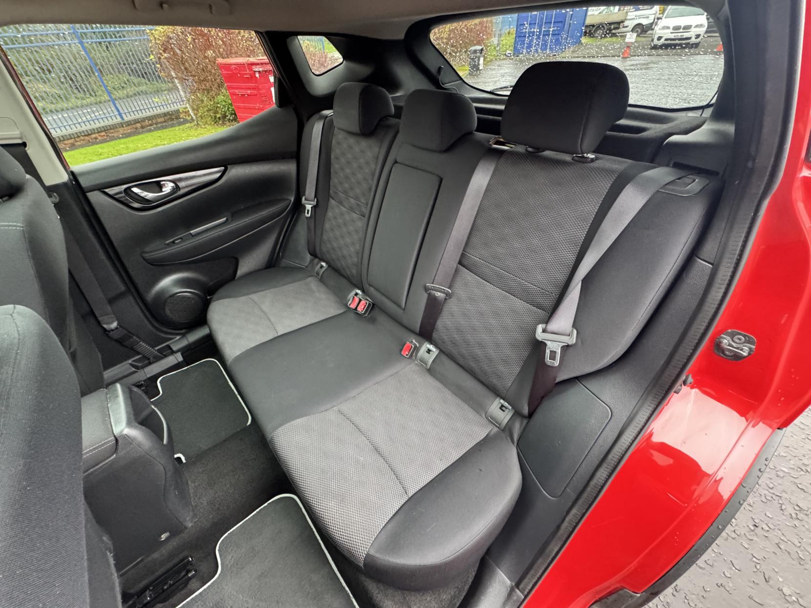 Nissan Qashqai 1.5 dCi n-tec+ SUV 5dr Diesel Manual 2WD Euro 6 (s/s) (110 ps)