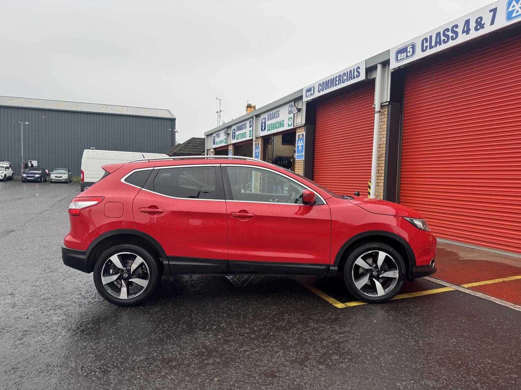 Nissan Qashqai 1.5 dCi n-tec+ SUV 5dr Diesel Manual 2WD Euro 6 (s/s) (110 ps)