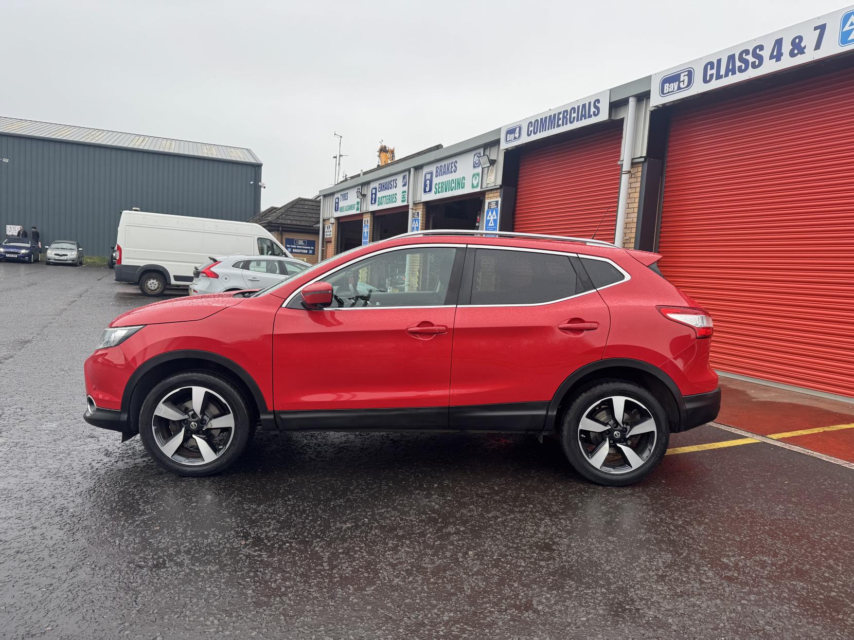 Nissan Qashqai 1.5 dCi n-tec+ SUV 5dr Diesel Manual 2WD Euro 6 (s/s) (110 ps)