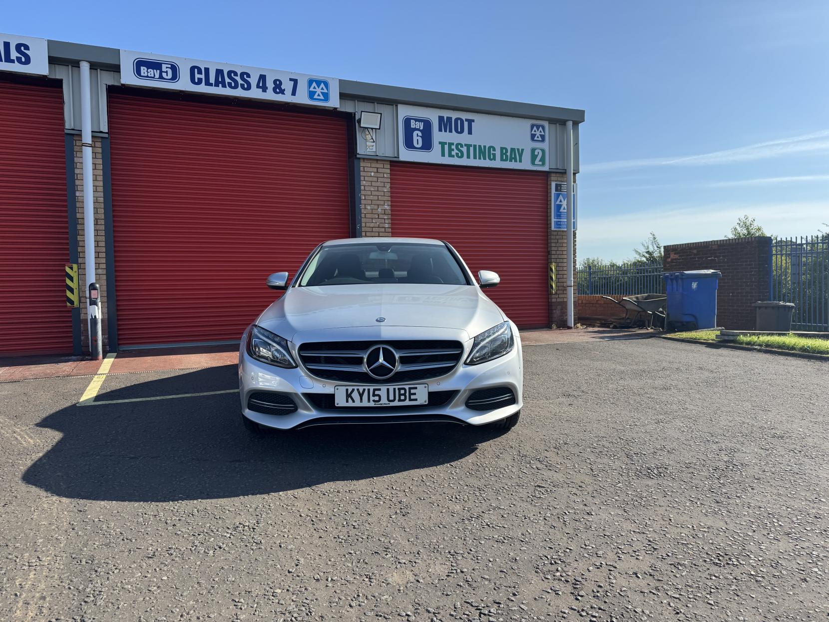 Mercedes-Benz C Class 2.1 C250 BlueTEC Sport Saloon 4dr Diesel G-Tronic+ Euro 6 (s/s) (204 ps)