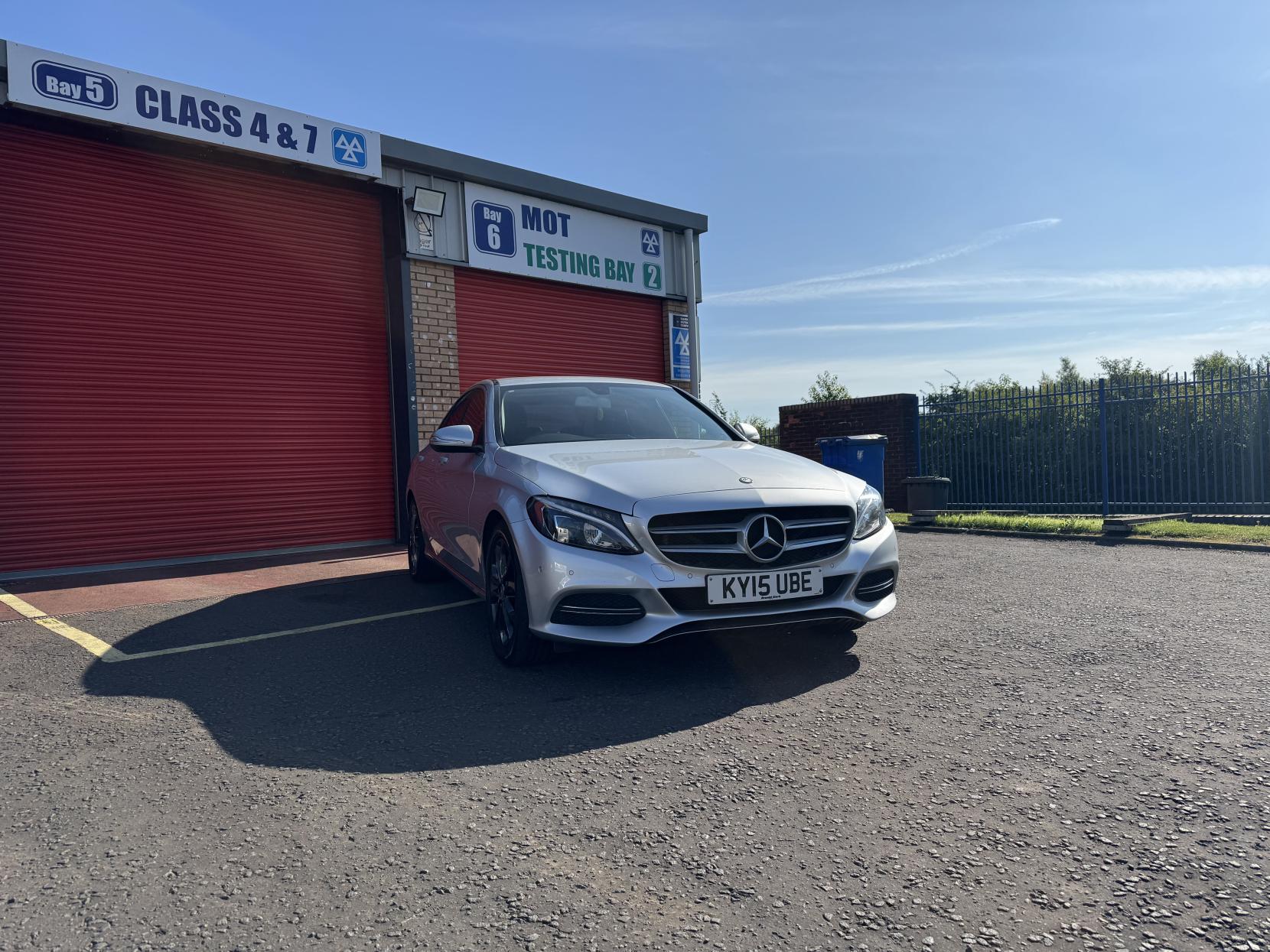 Mercedes-Benz C Class 2.1 C250 BlueTEC Sport Saloon 4dr Diesel G-Tronic+ Euro 6 (s/s) (204 ps)