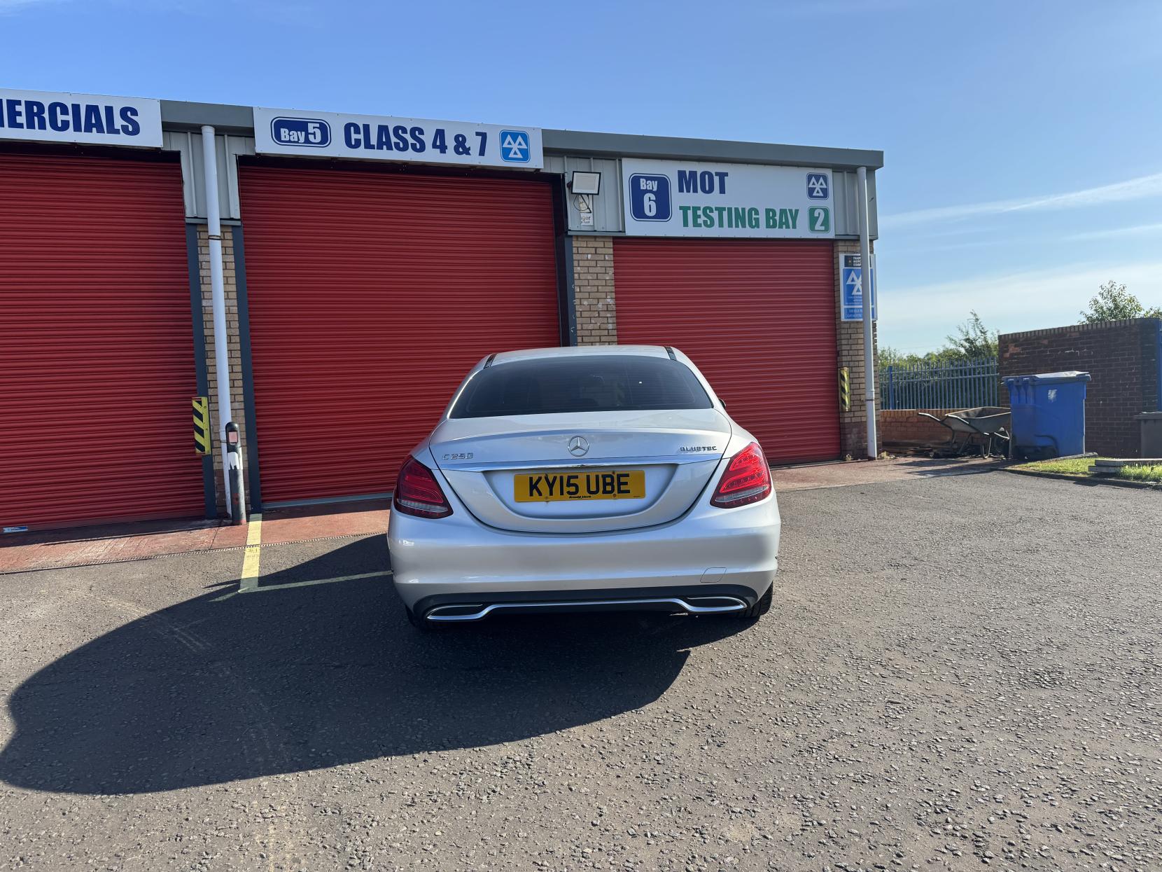 Mercedes-Benz C Class 2.1 C250 BlueTEC Sport Saloon 4dr Diesel G-Tronic+ Euro 6 (s/s) (204 ps)