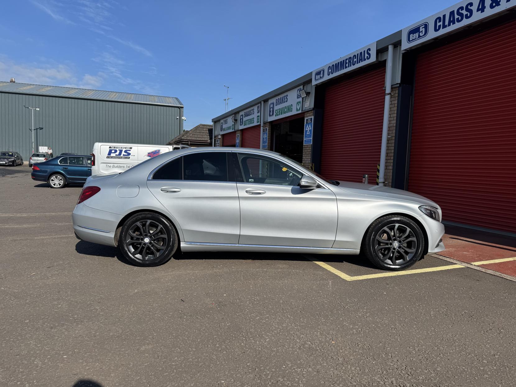 Mercedes-Benz C Class 2.1 C250 BlueTEC Sport Saloon 4dr Diesel G-Tronic+ Euro 6 (s/s) (204 ps)