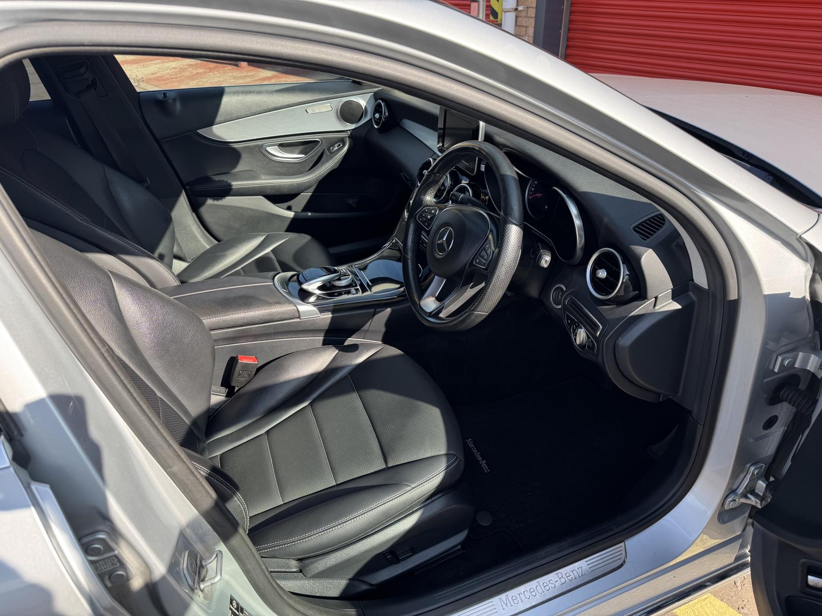 Mercedes-Benz C Class 2.1 C250 BlueTEC Sport Saloon 4dr Diesel G-Tronic+ Euro 6 (s/s) (204 ps)