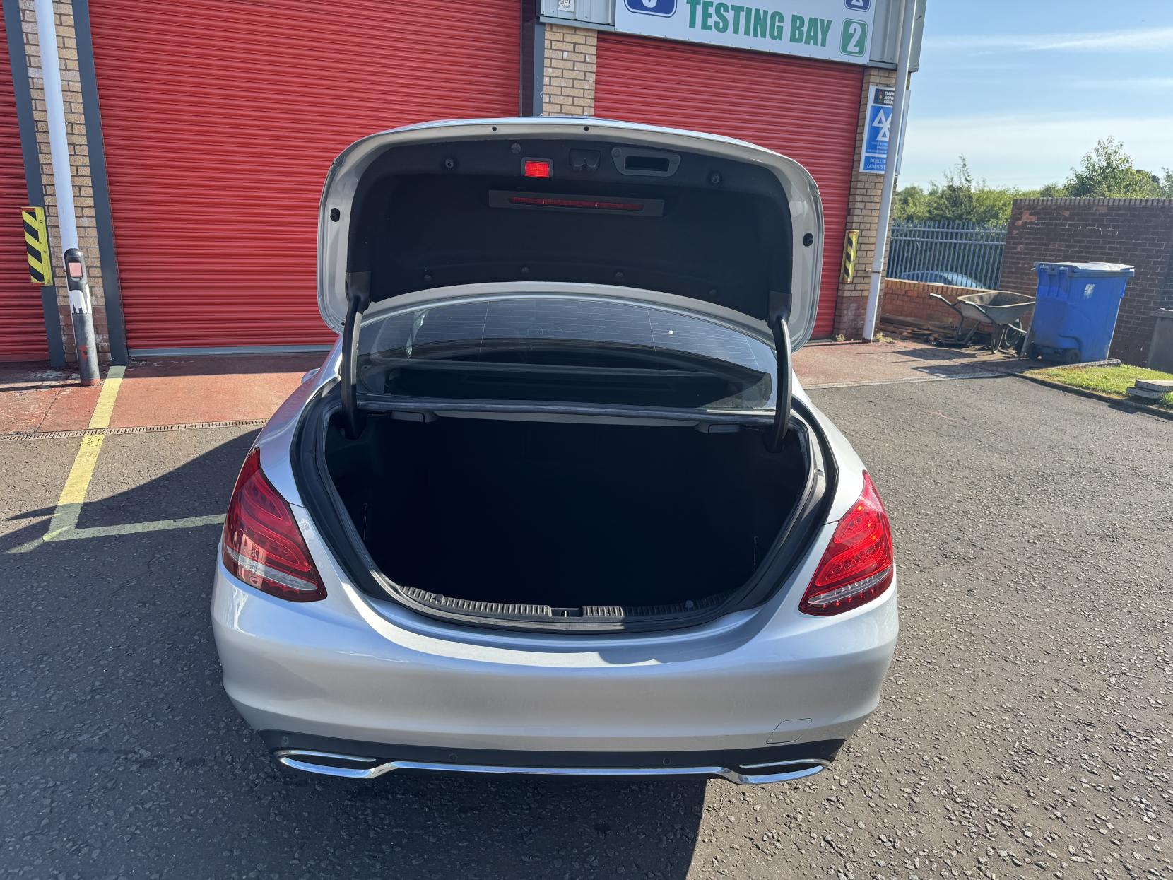 Mercedes-Benz C Class 2.1 C250 BlueTEC Sport Saloon 4dr Diesel G-Tronic+ Euro 6 (s/s) (204 ps)