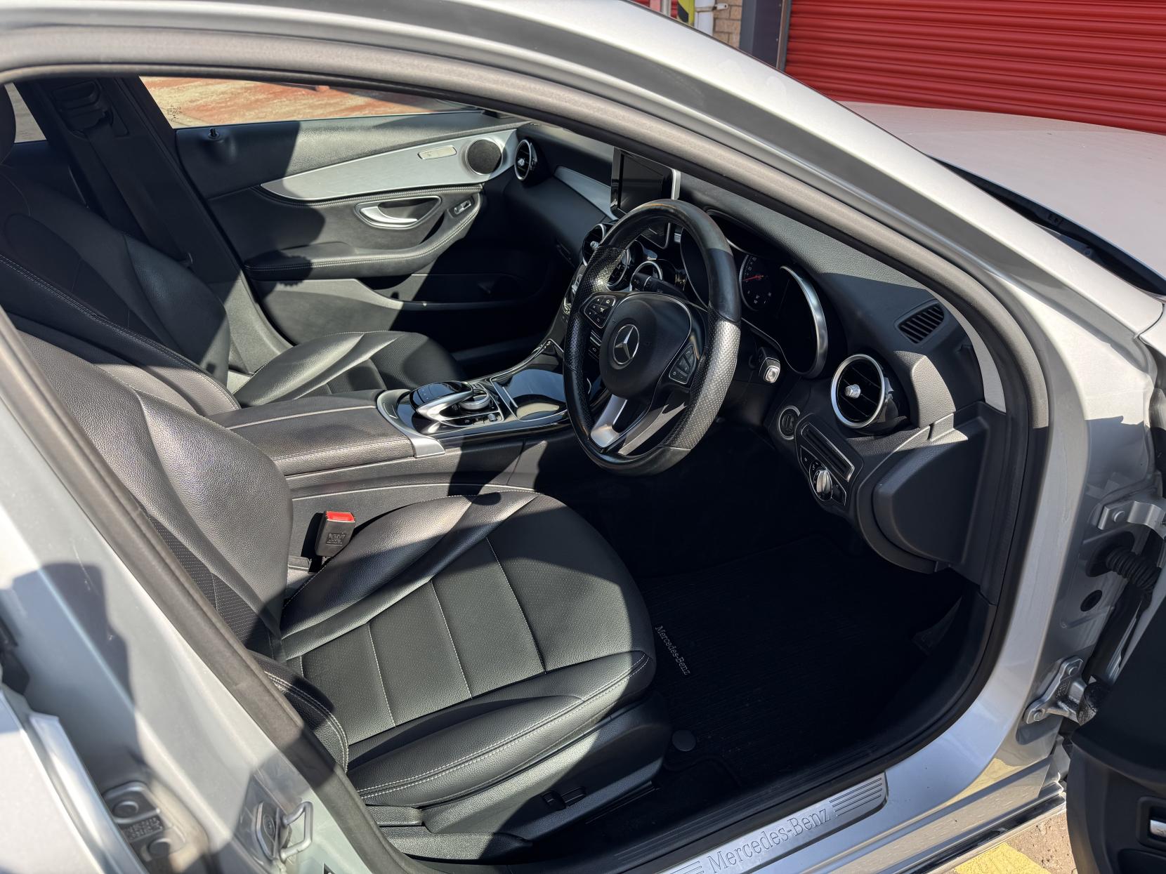 Mercedes-Benz C Class 2.1 C250 BlueTEC Sport Saloon 4dr Diesel G-Tronic+ Euro 6 (s/s) (204 ps)