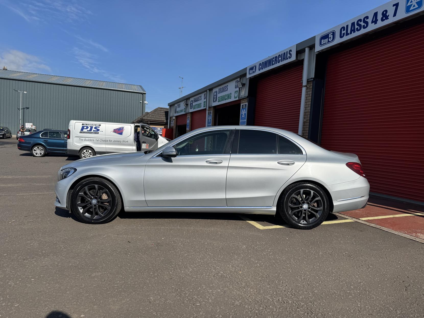 Mercedes-Benz C Class 2.1 C250 BlueTEC Sport Saloon 4dr Diesel G-Tronic+ Euro 6 (s/s) (204 ps)