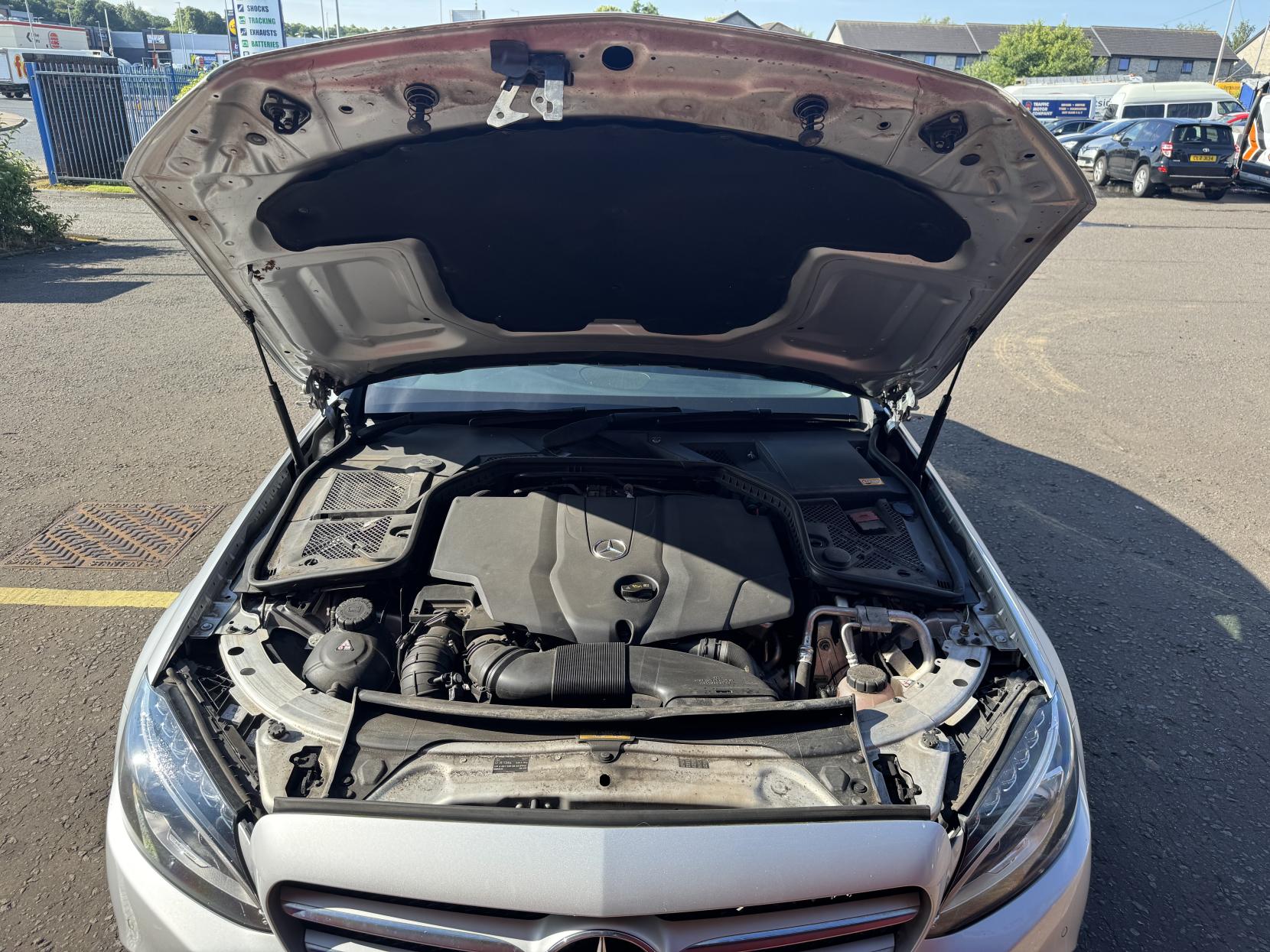 Mercedes-Benz C Class 2.1 C250 BlueTEC Sport Saloon 4dr Diesel G-Tronic+ Euro 6 (s/s) (204 ps)