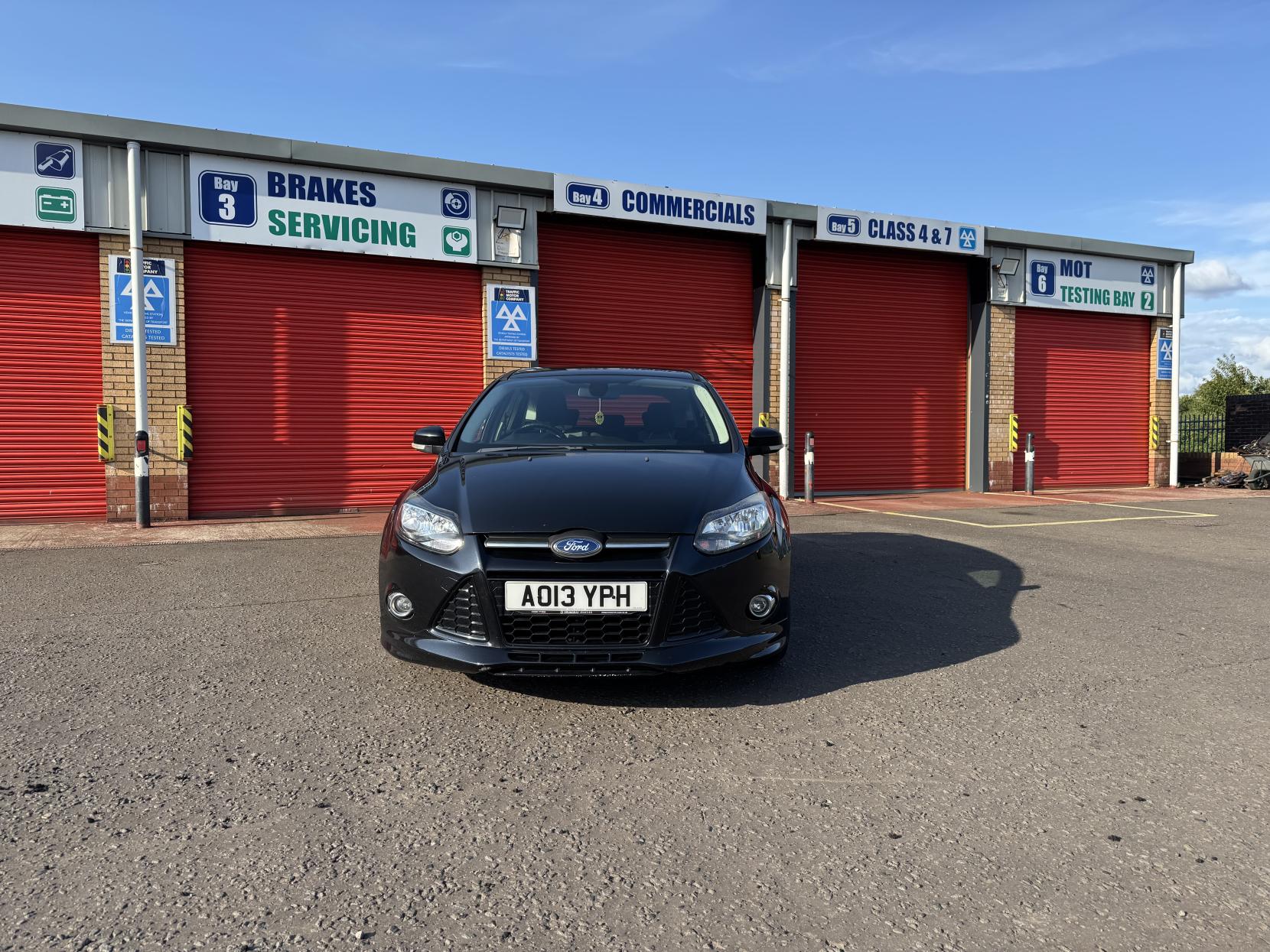 Ford Focus 1.6 TDCi Zetec S Hatchback 5dr Diesel Manual Euro 5 (s/s) (115 ps)
