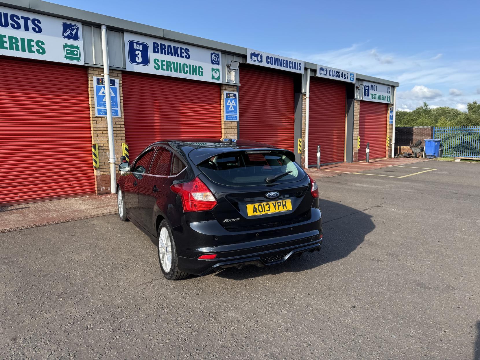 Ford Focus 1.6 TDCi Zetec S Hatchback 5dr Diesel Manual Euro 5 (s/s) (115 ps)
