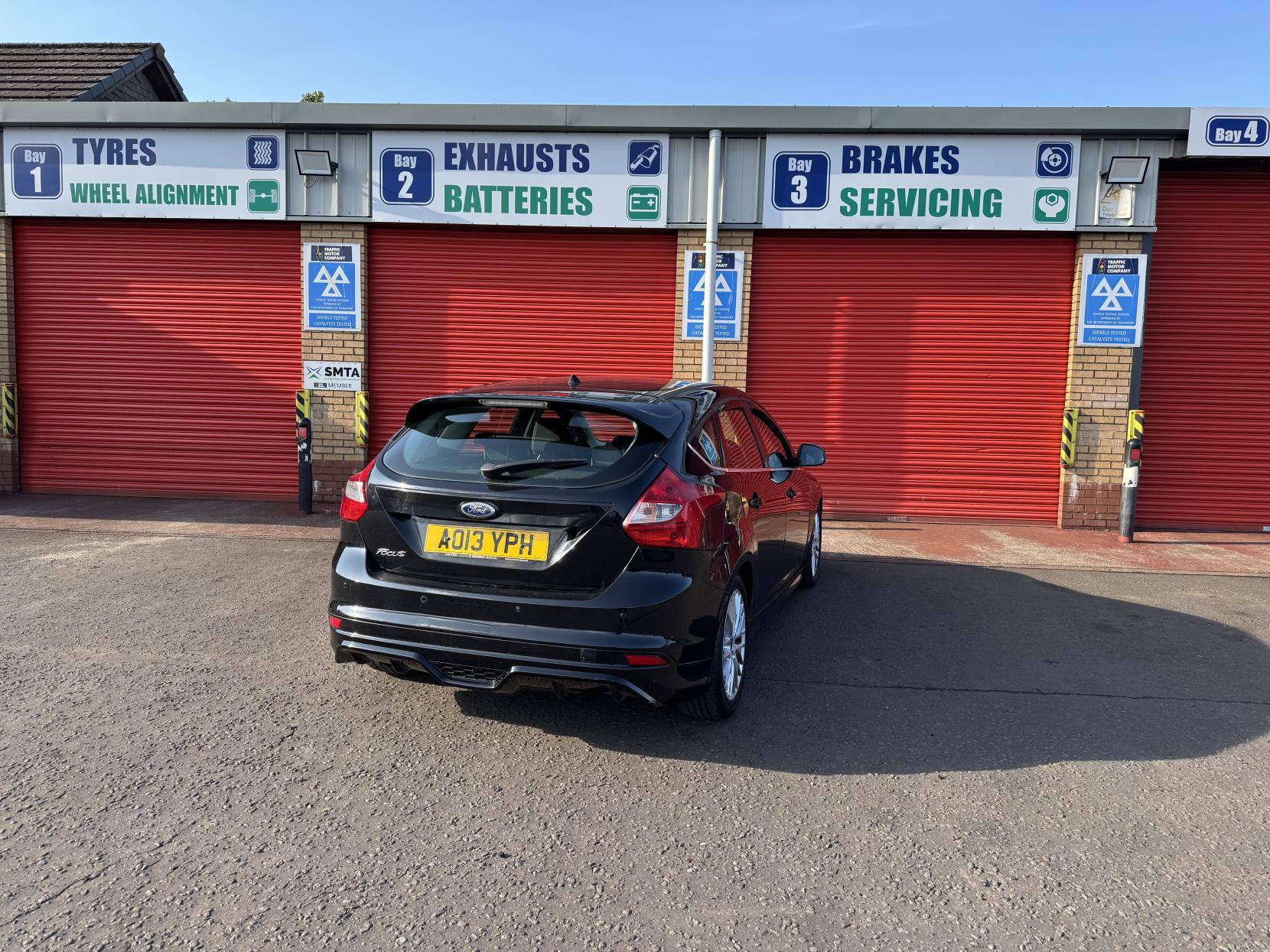 Ford Focus 1.6 TDCi Zetec S Hatchback 5dr Diesel Manual Euro 5 (s/s) (115 ps)