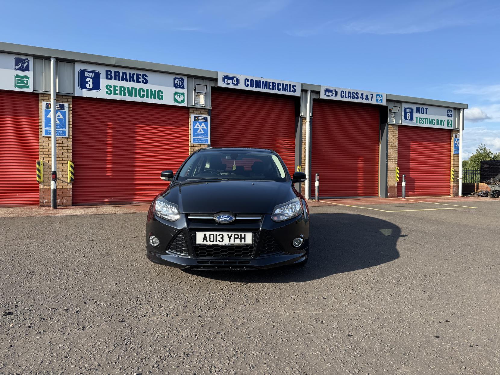 Ford Focus 1.6 TDCi Zetec S Hatchback 5dr Diesel Manual Euro 5 (s/s) (115 ps)