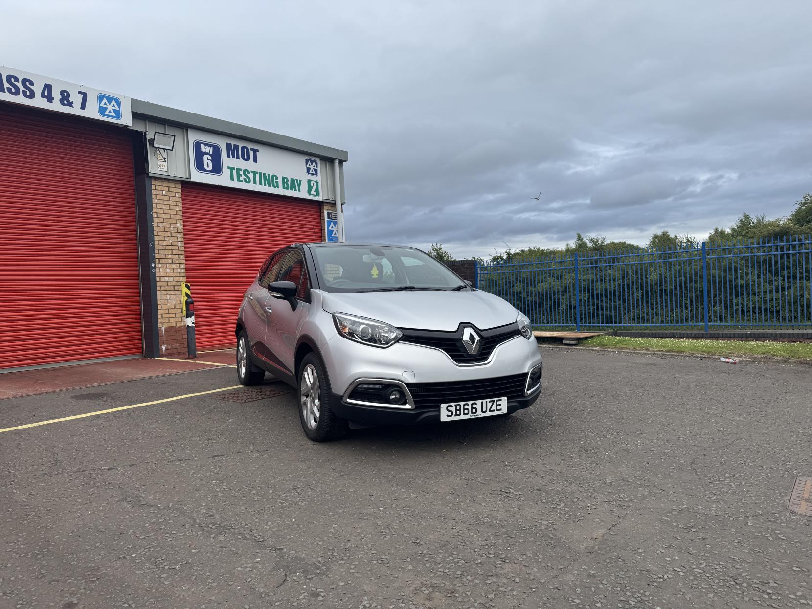 Renault Captur 0.9 TCe ENERGY Dynamique Nav SUV 5dr Petrol Manual Euro 6 (s/s) (90 ps)