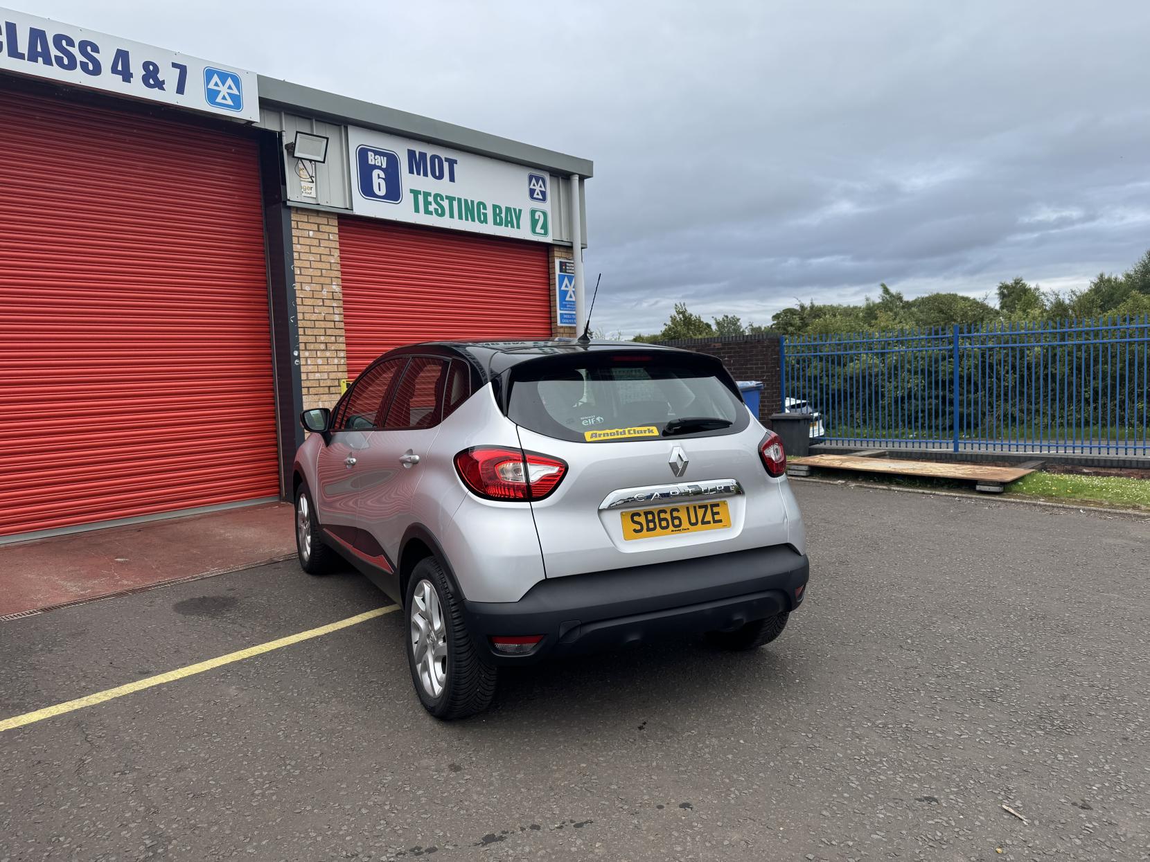 Renault Captur 0.9 TCe ENERGY Dynamique Nav SUV 5dr Petrol Manual Euro 6 (s/s) (90 ps)