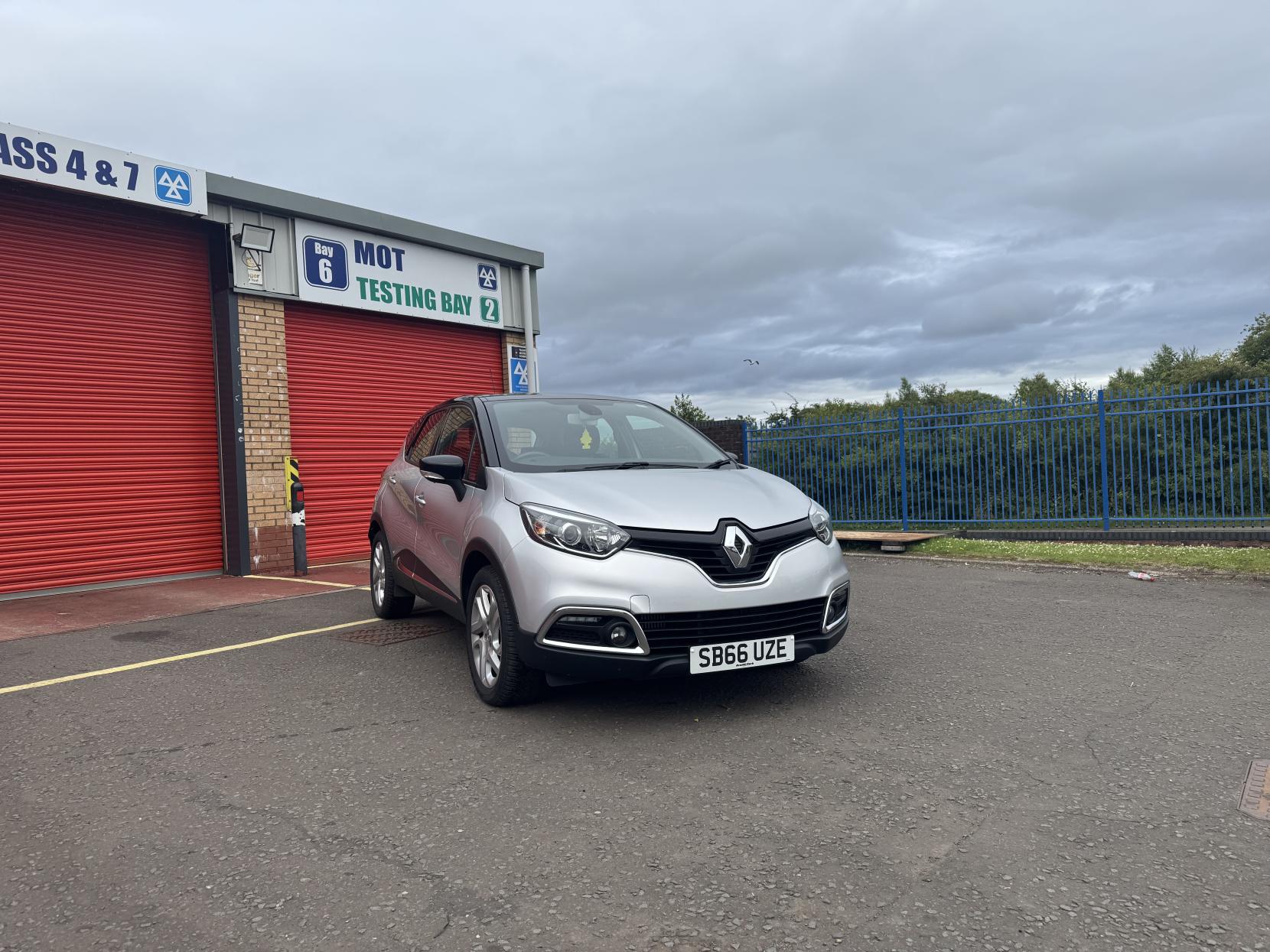 Renault Captur 0.9 TCe ENERGY Dynamique Nav SUV 5dr Petrol Manual Euro 6 (s/s) (90 ps)