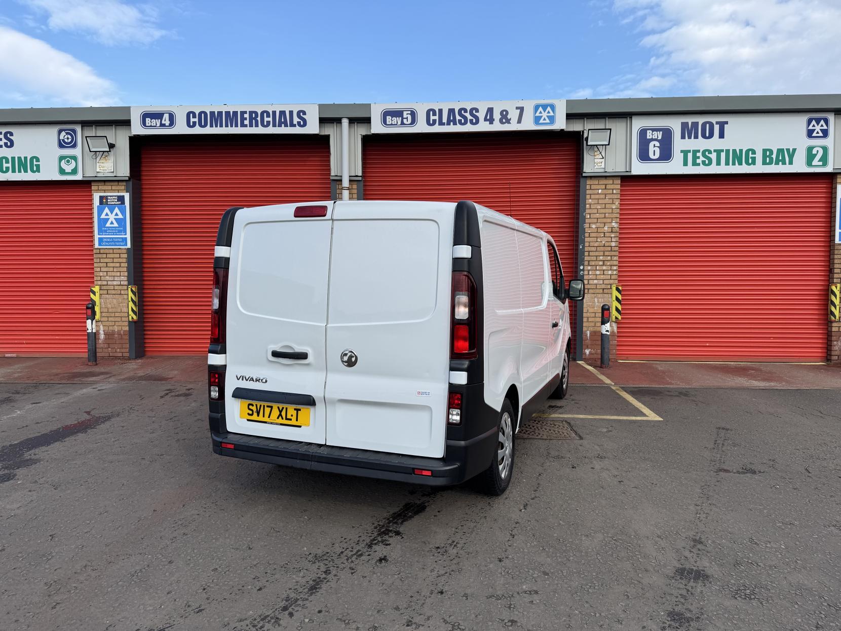 Vauxhall Vivaro 1.6 CDTi 2700 Panel Van 5dr Diesel Manual L1 H1 Euro 6 (95 ps)